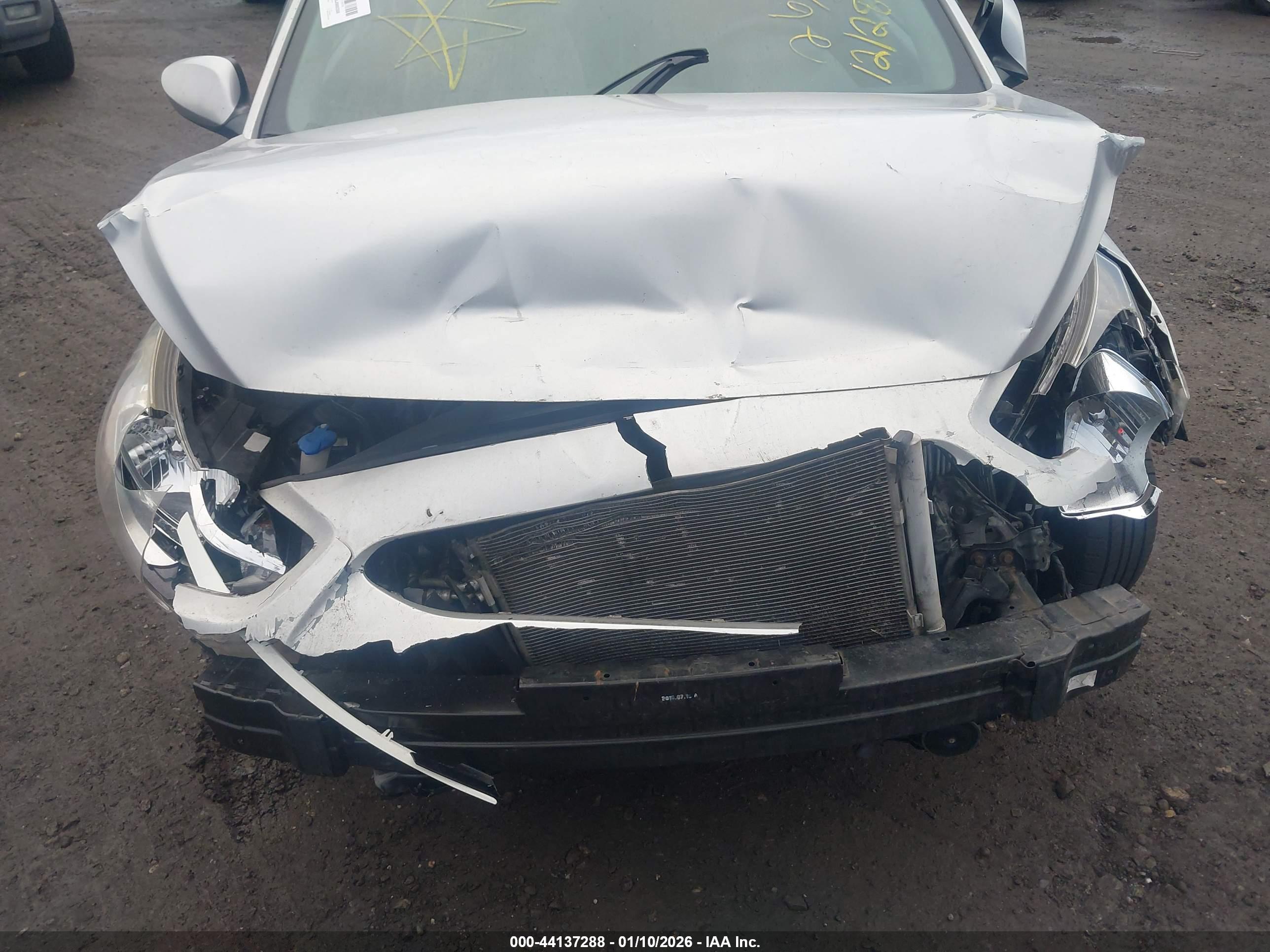 HYUNDAI ACCENT image 6