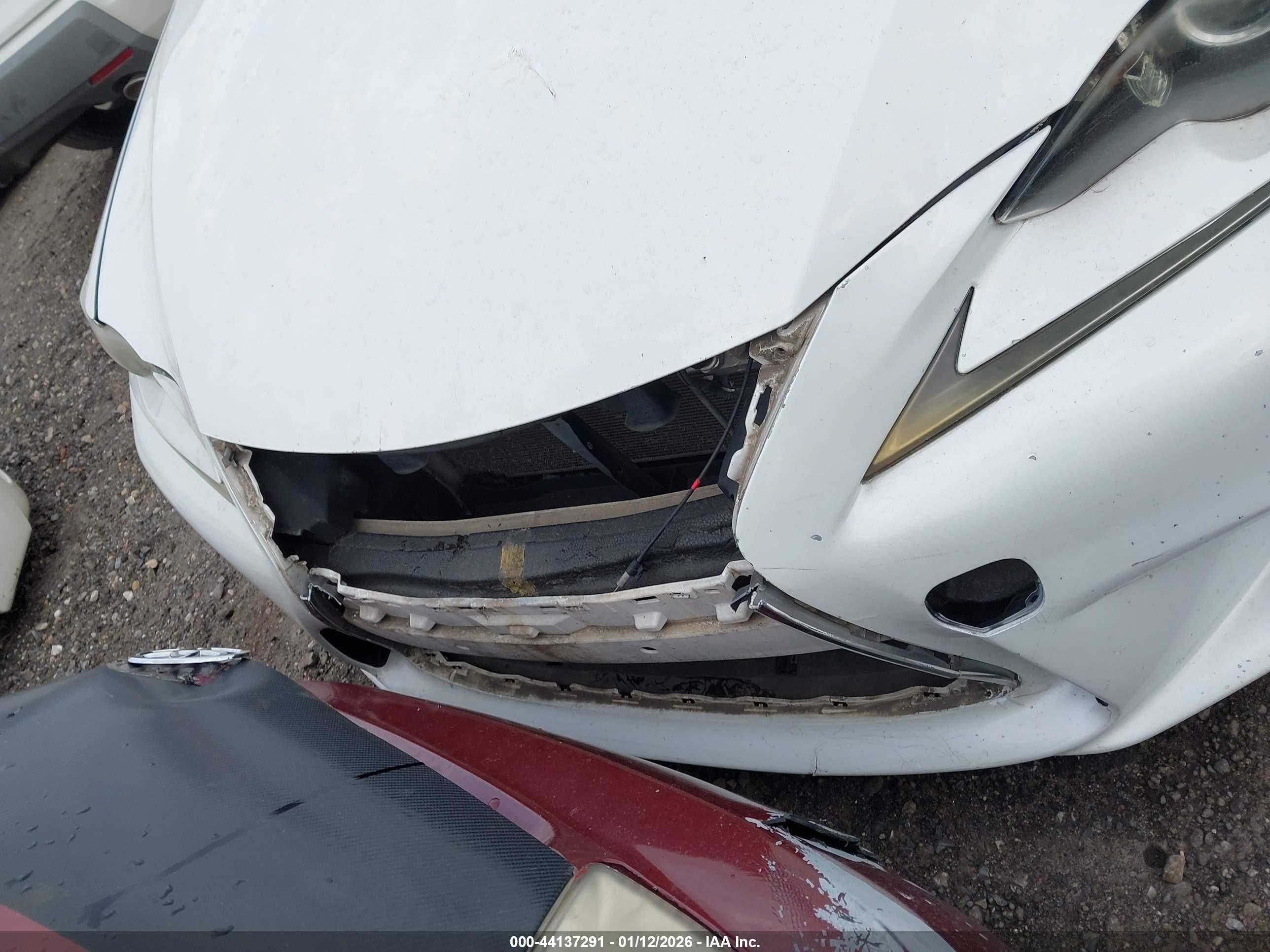 LEXUS IS image 6
