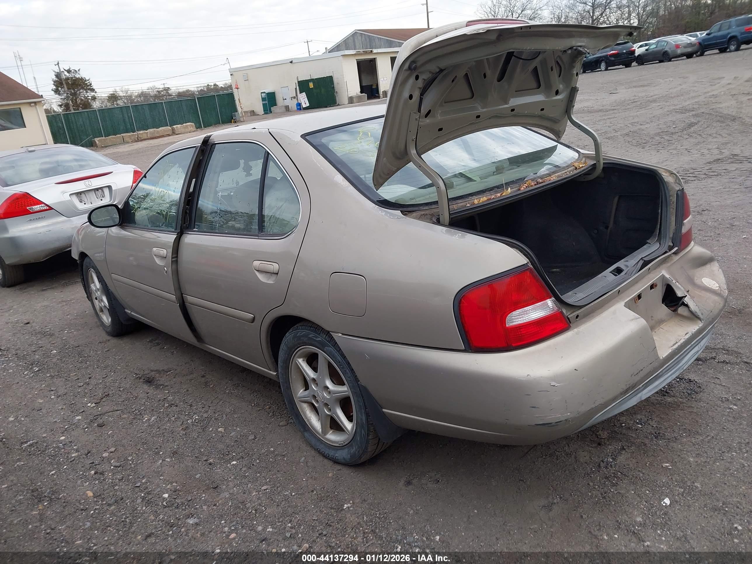 NISSAN ALTIMA image 3
