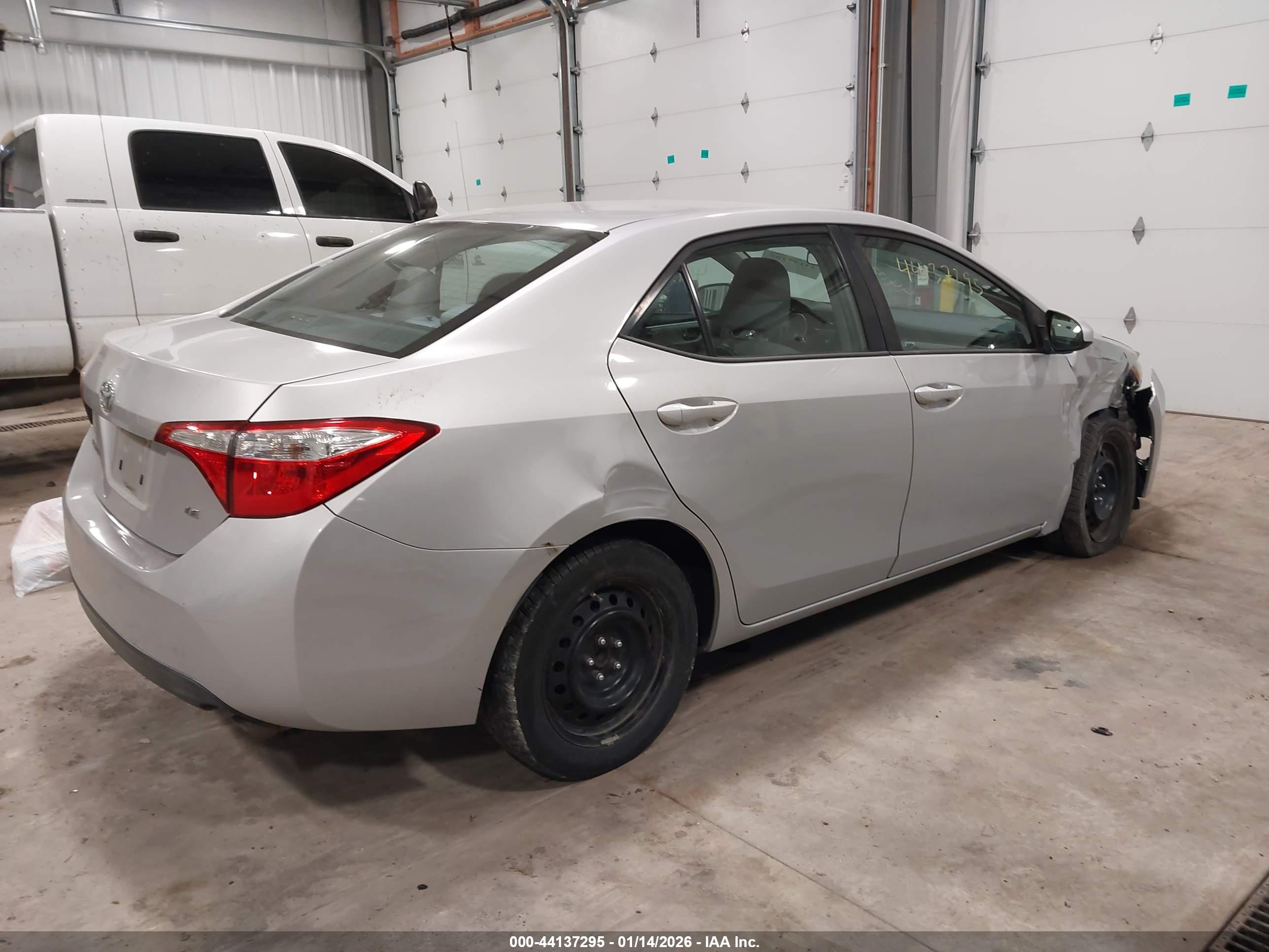 TOYOTA COROLLA image 4