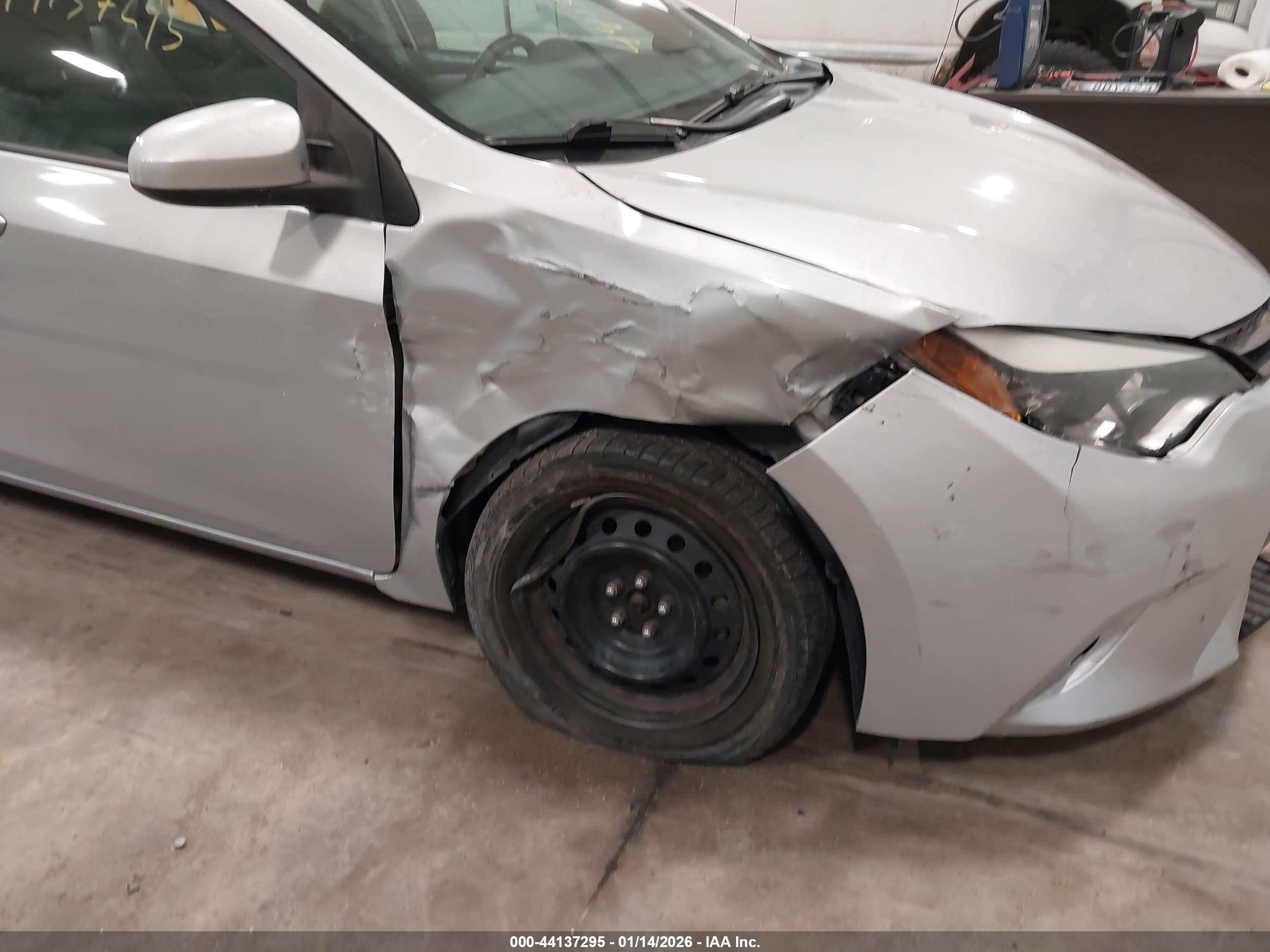 TOYOTA COROLLA image 6