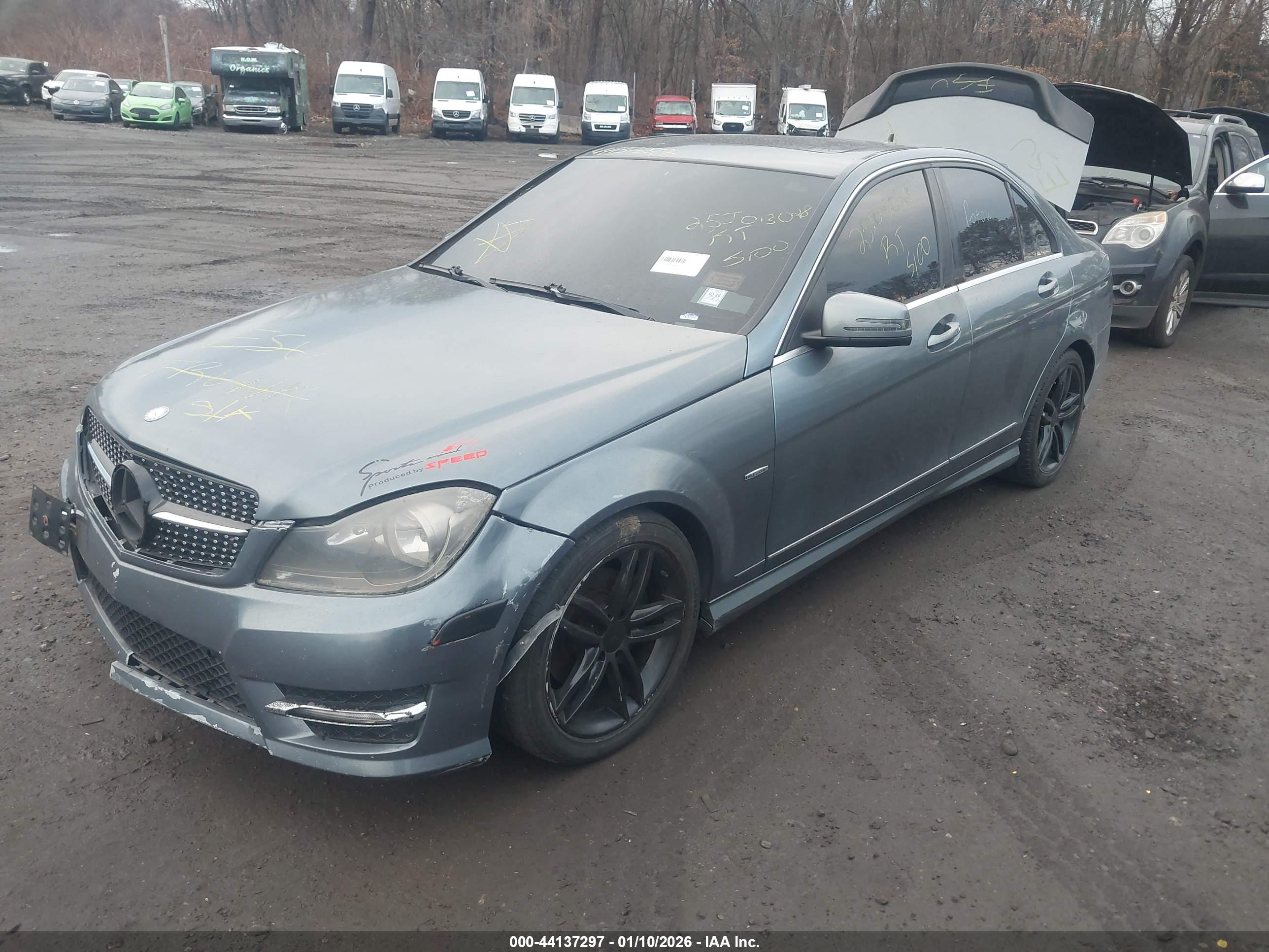 MERCEDES-BENZ C image 2