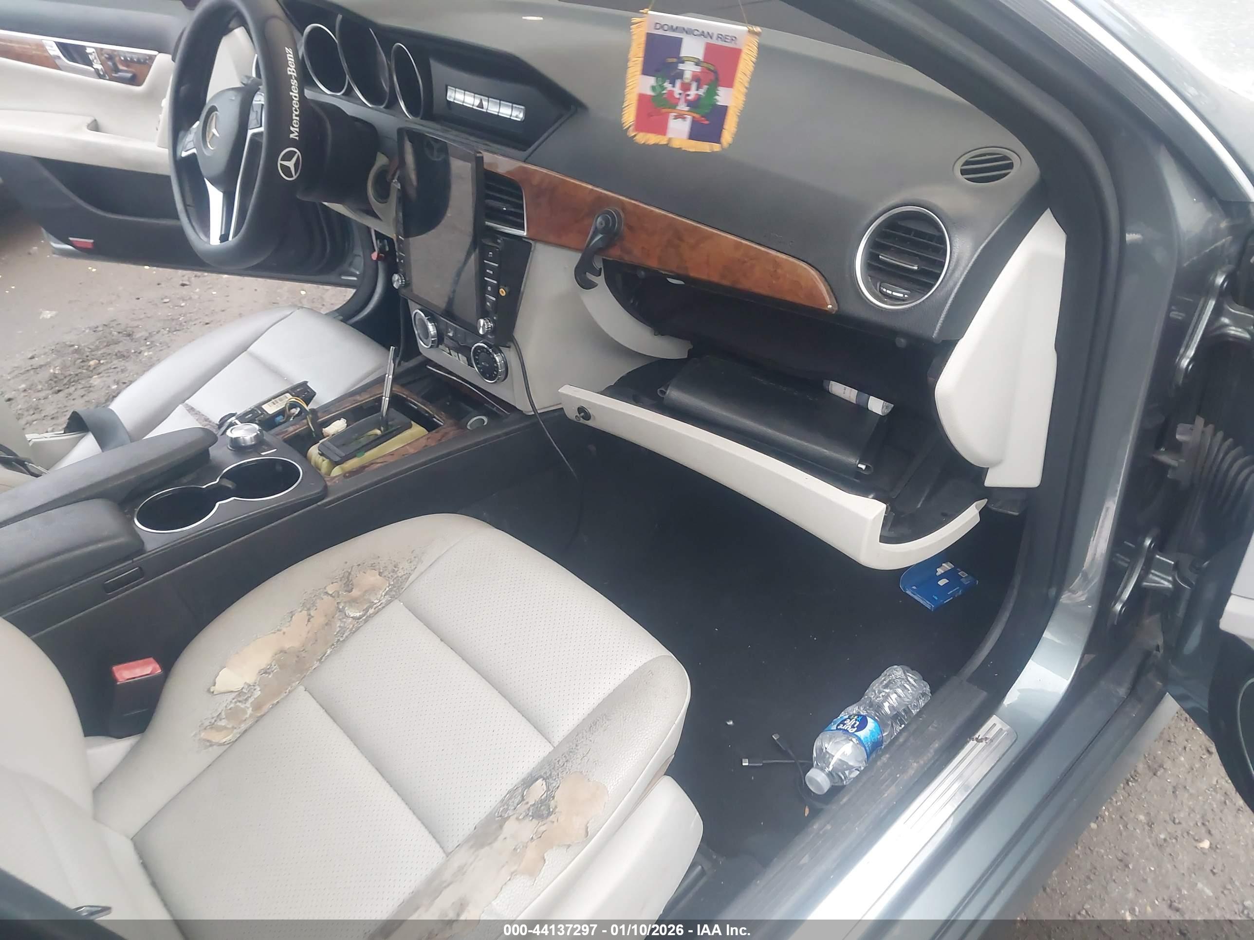 MERCEDES-BENZ C image 5