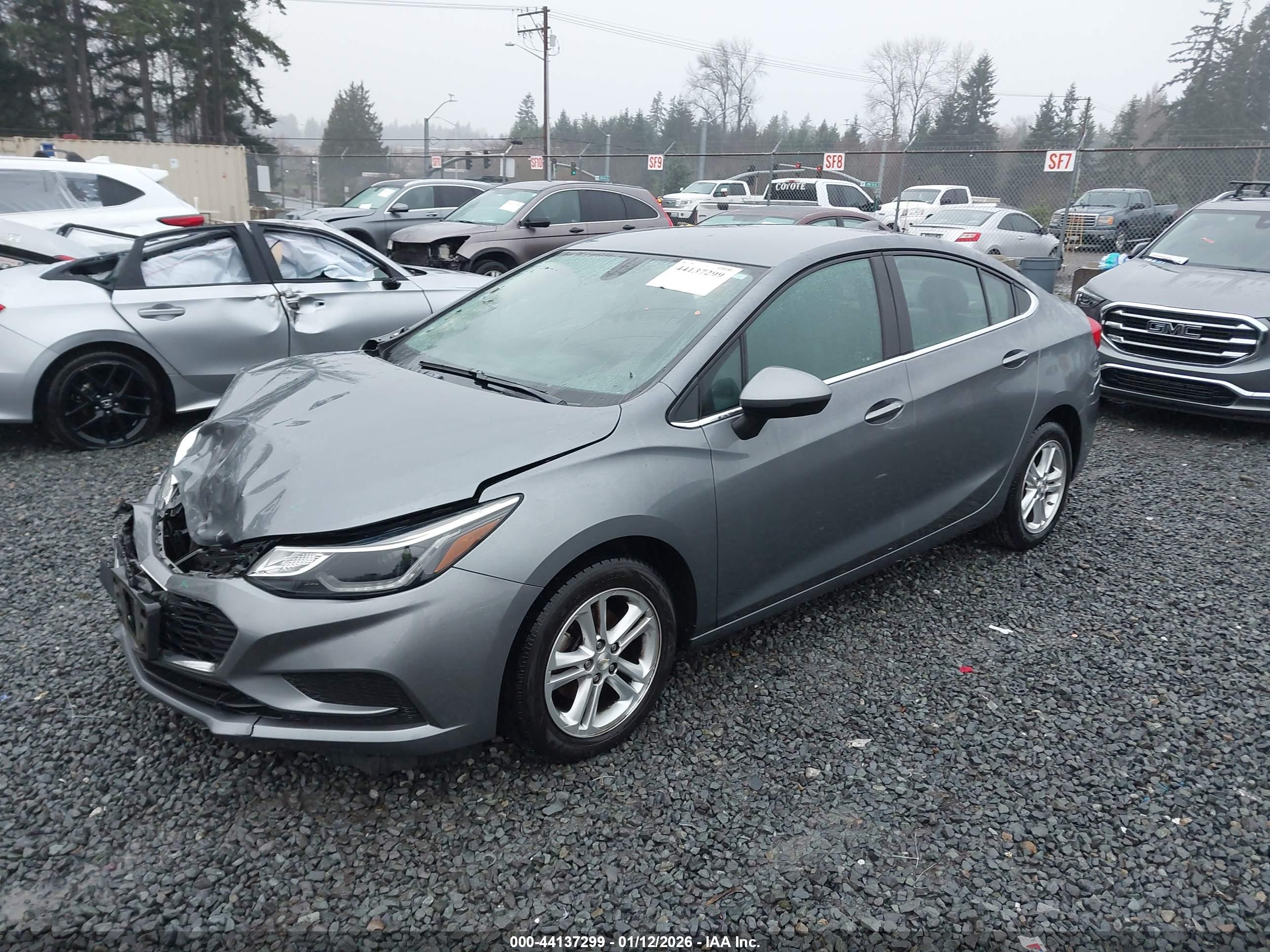 CHEVROLET CRUZE image 2