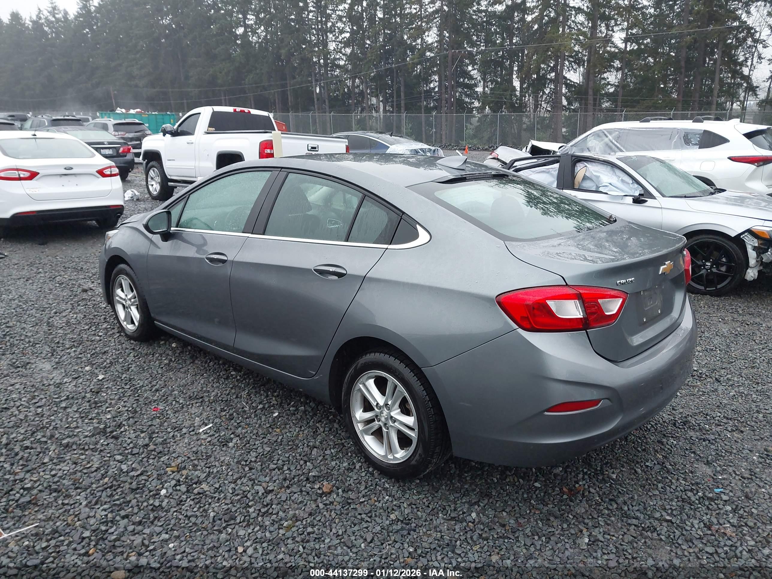 CHEVROLET CRUZE image 3