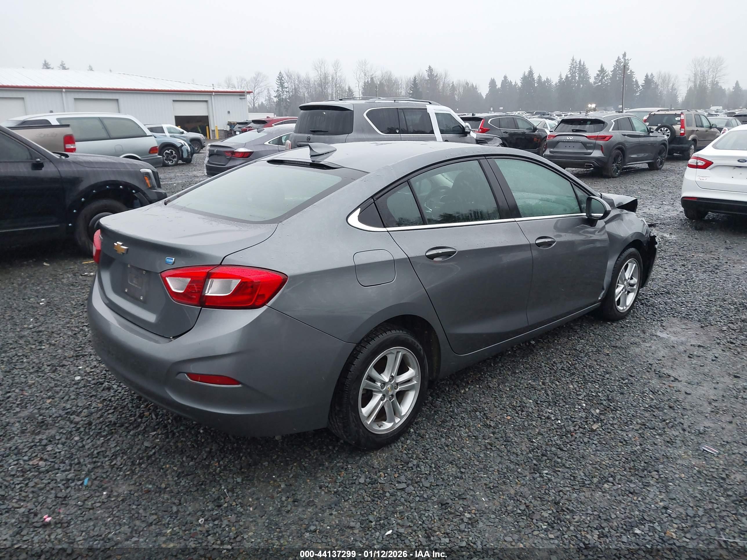 CHEVROLET CRUZE image 4