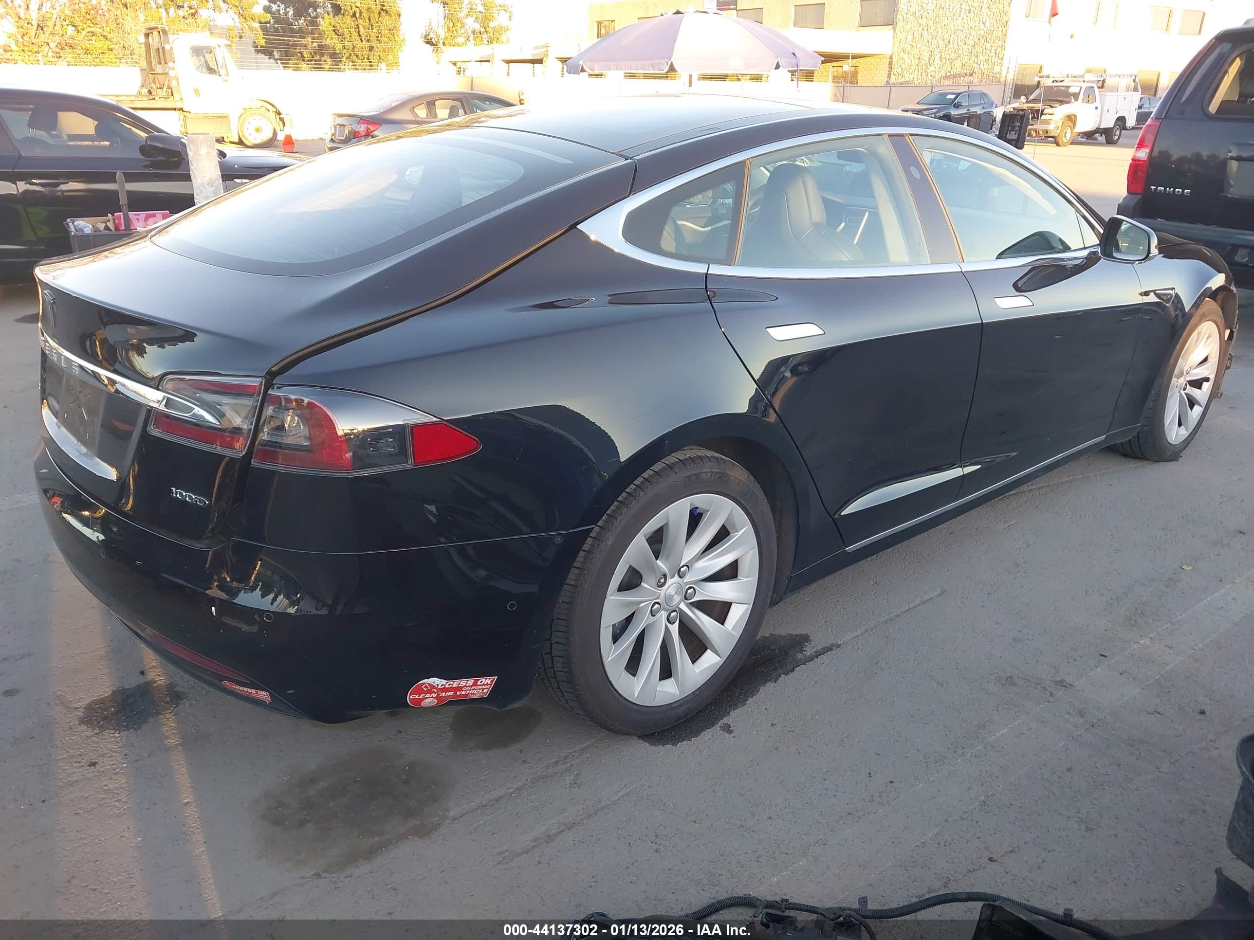 TESLA MODEL image 4