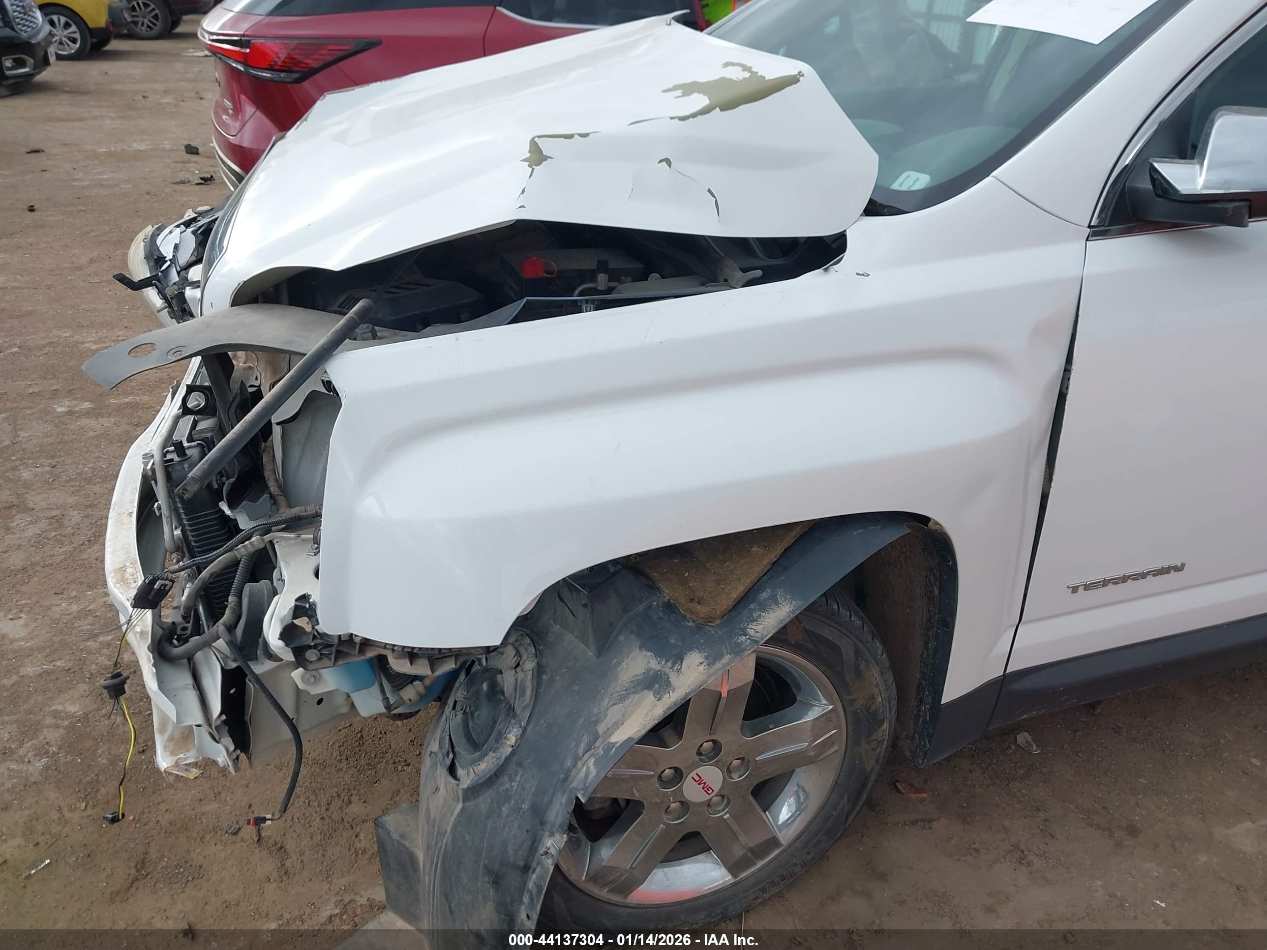 GMC TERRAIN image 6