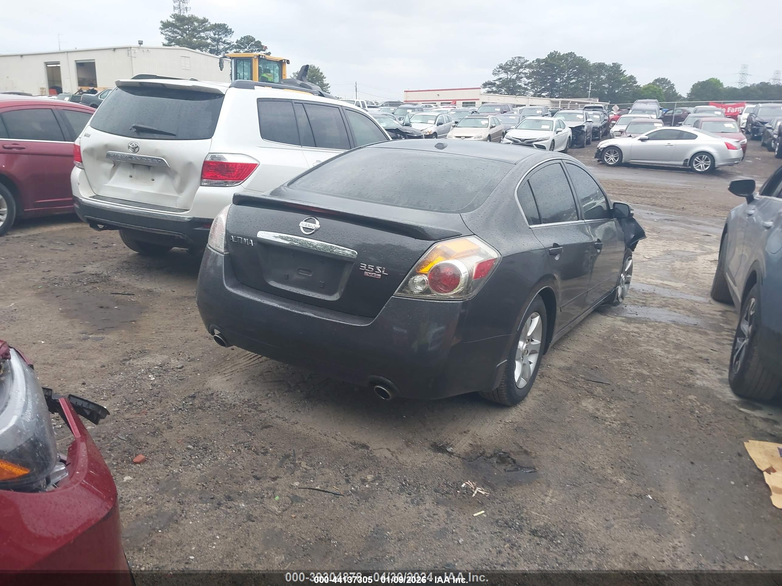 NISSAN ALTIMA image 4