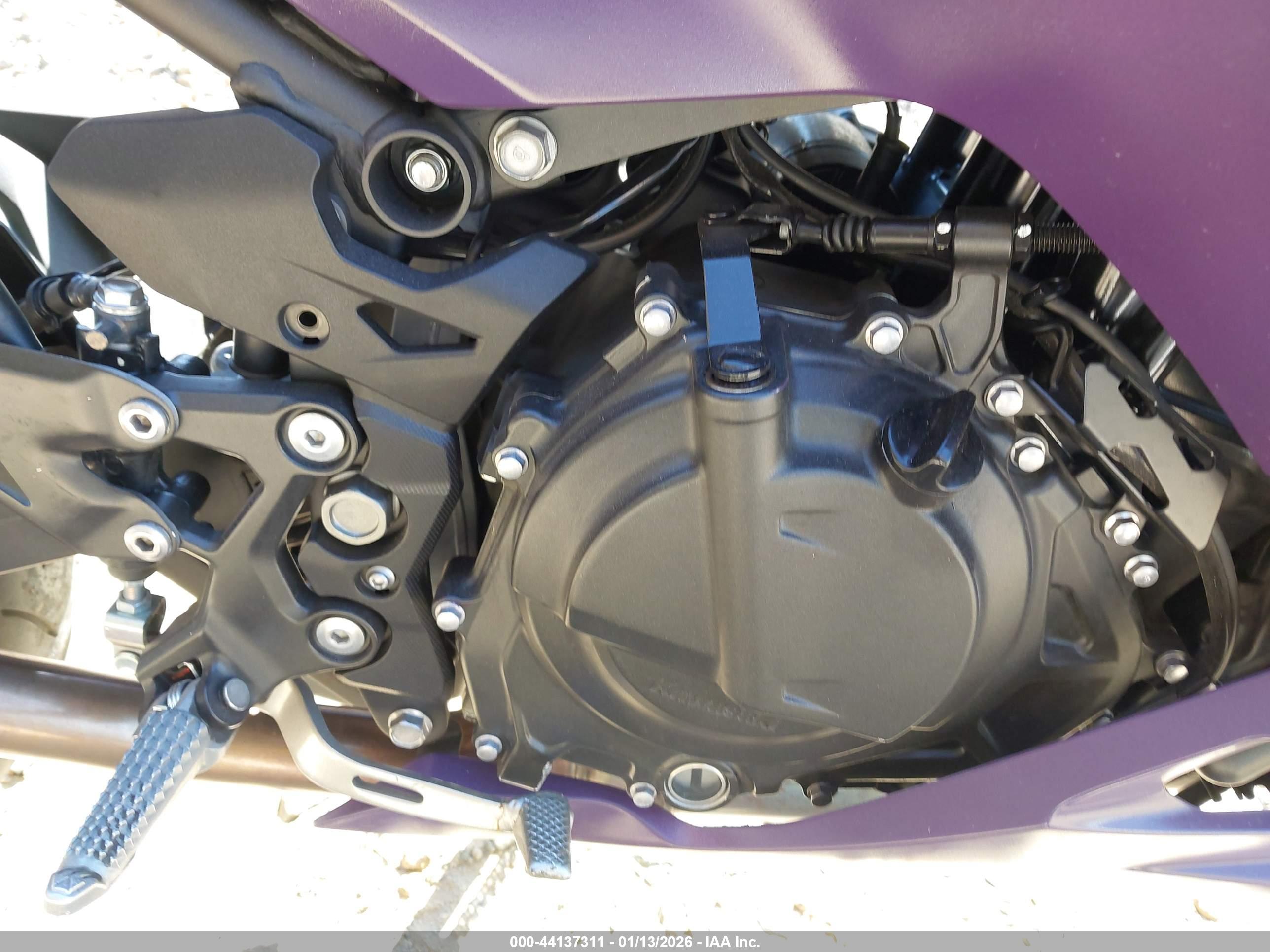 KAWASAKI EX500 image 8