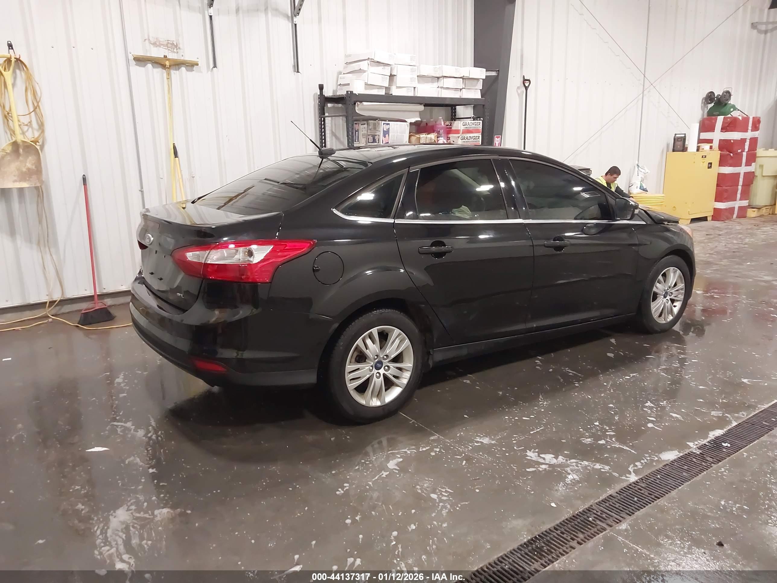 FORD FOCUS image 4