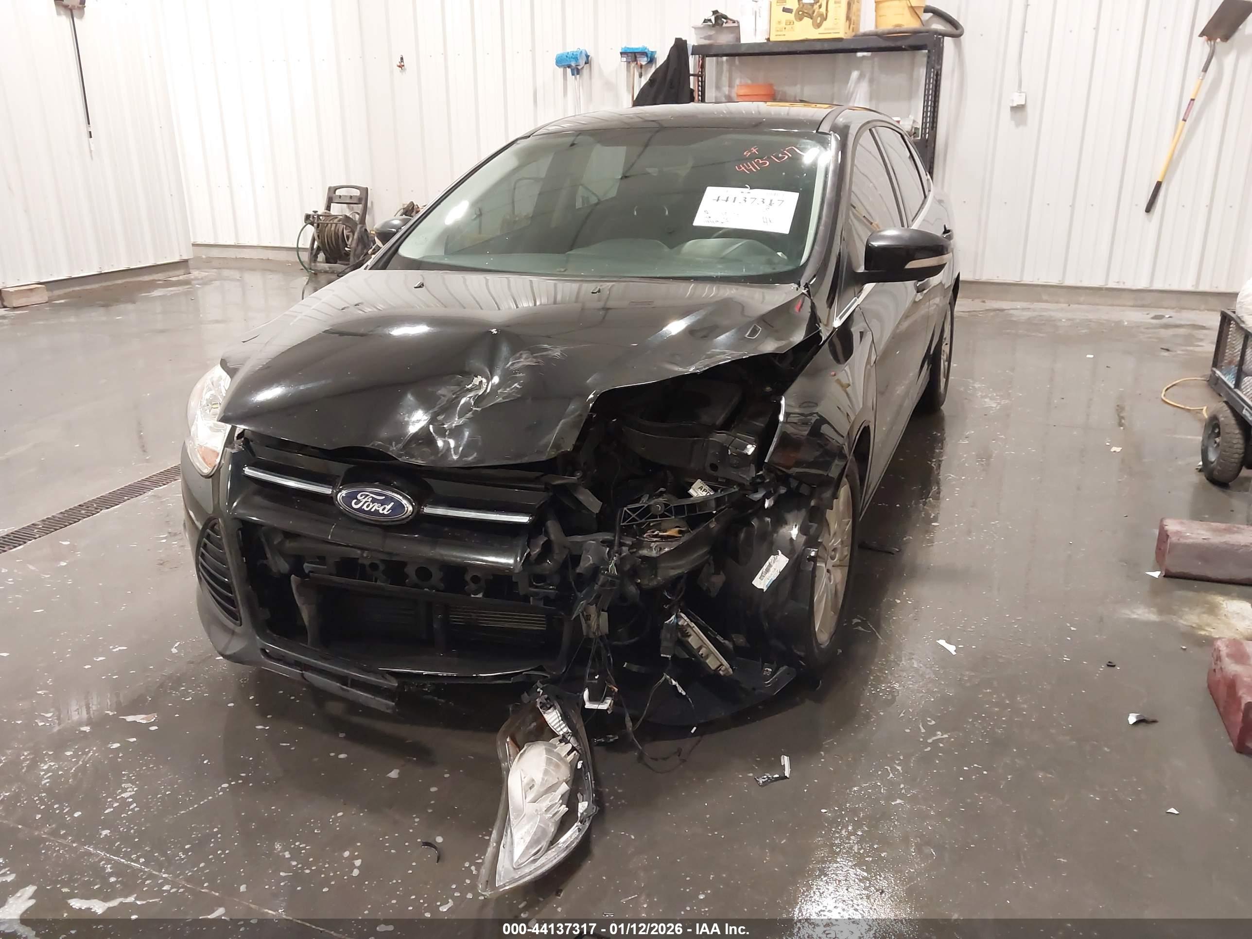 FORD FOCUS image 6