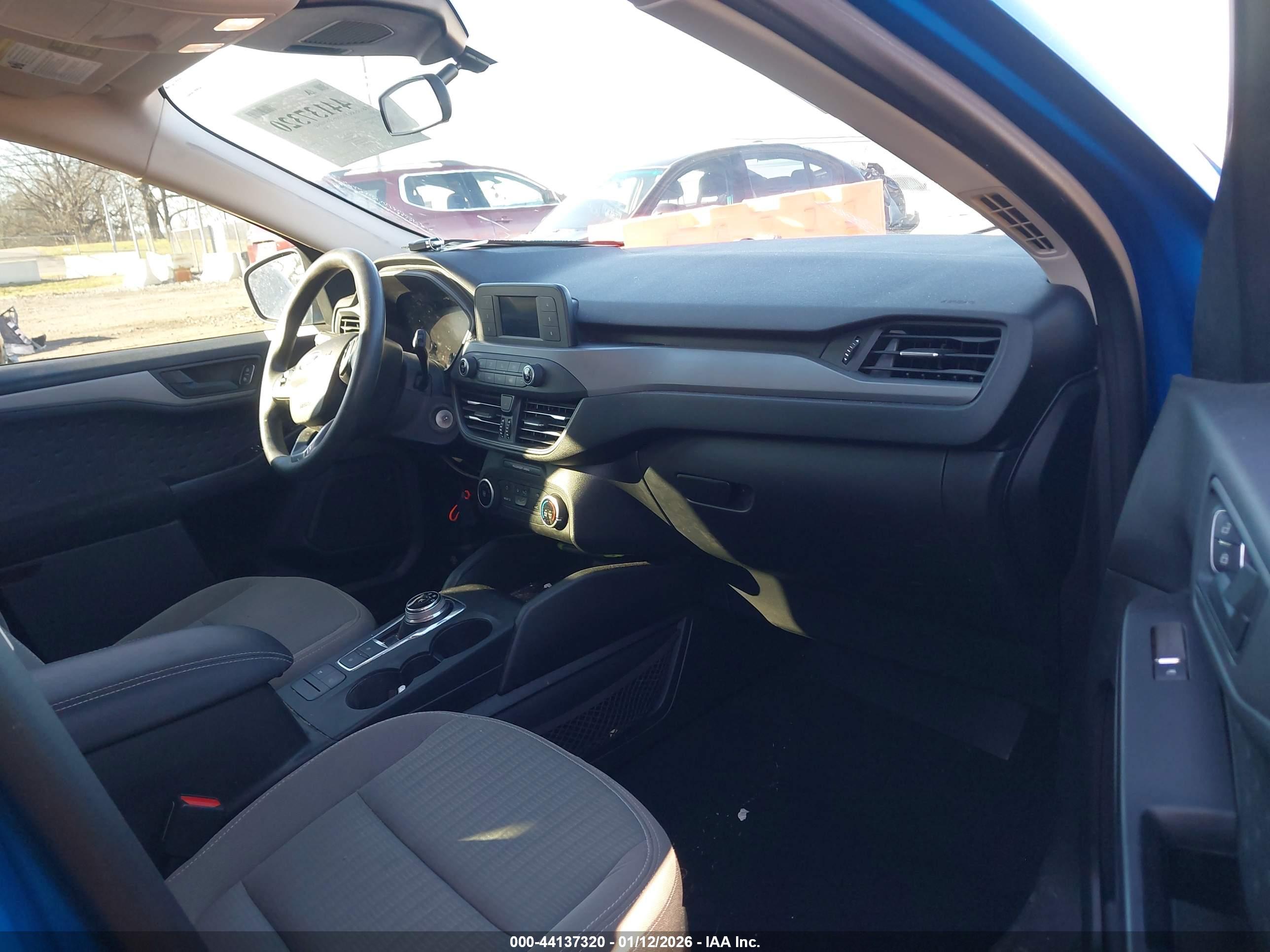 FORD ESCAPE image 5