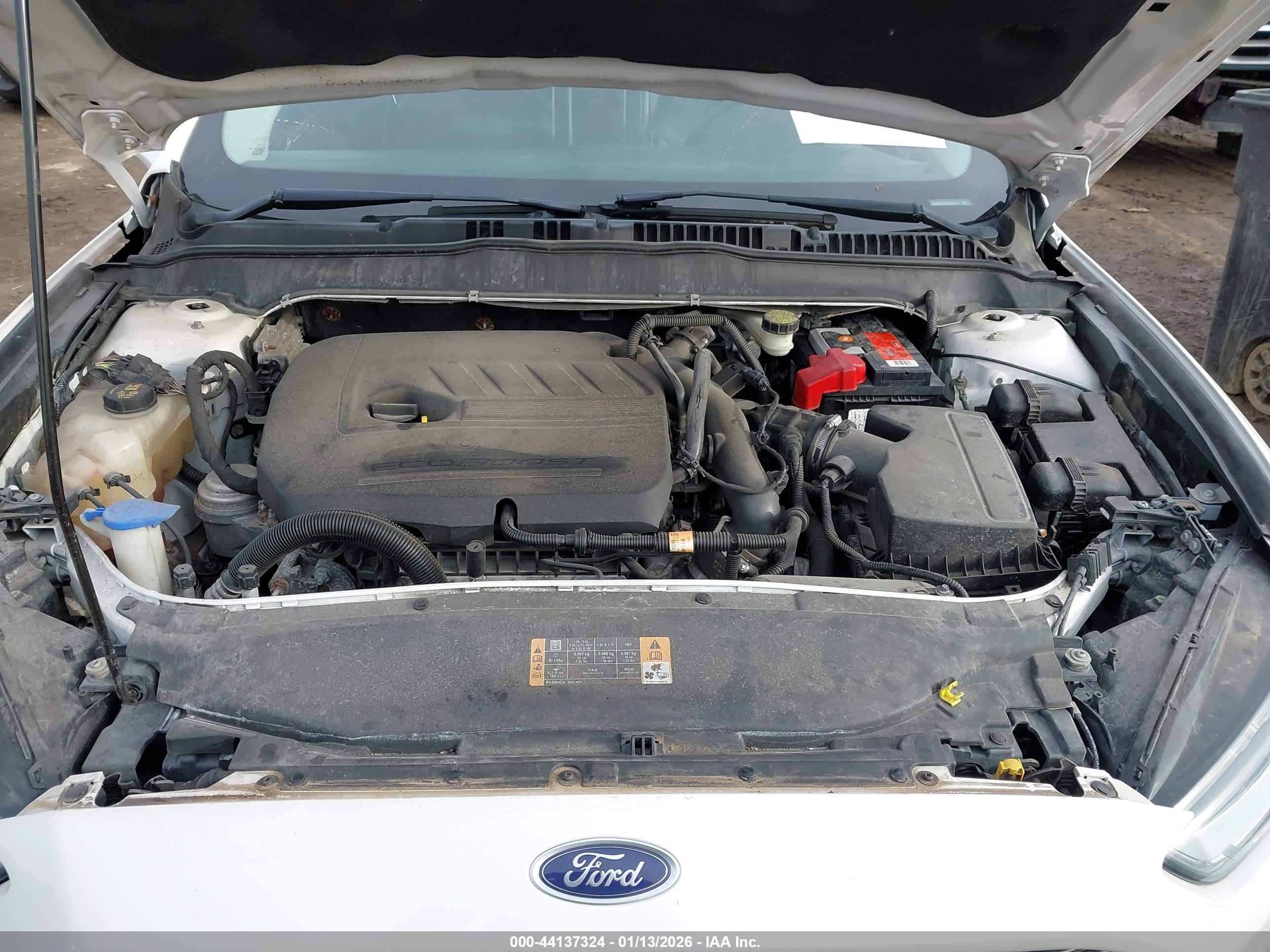 FORD FUSION image 10