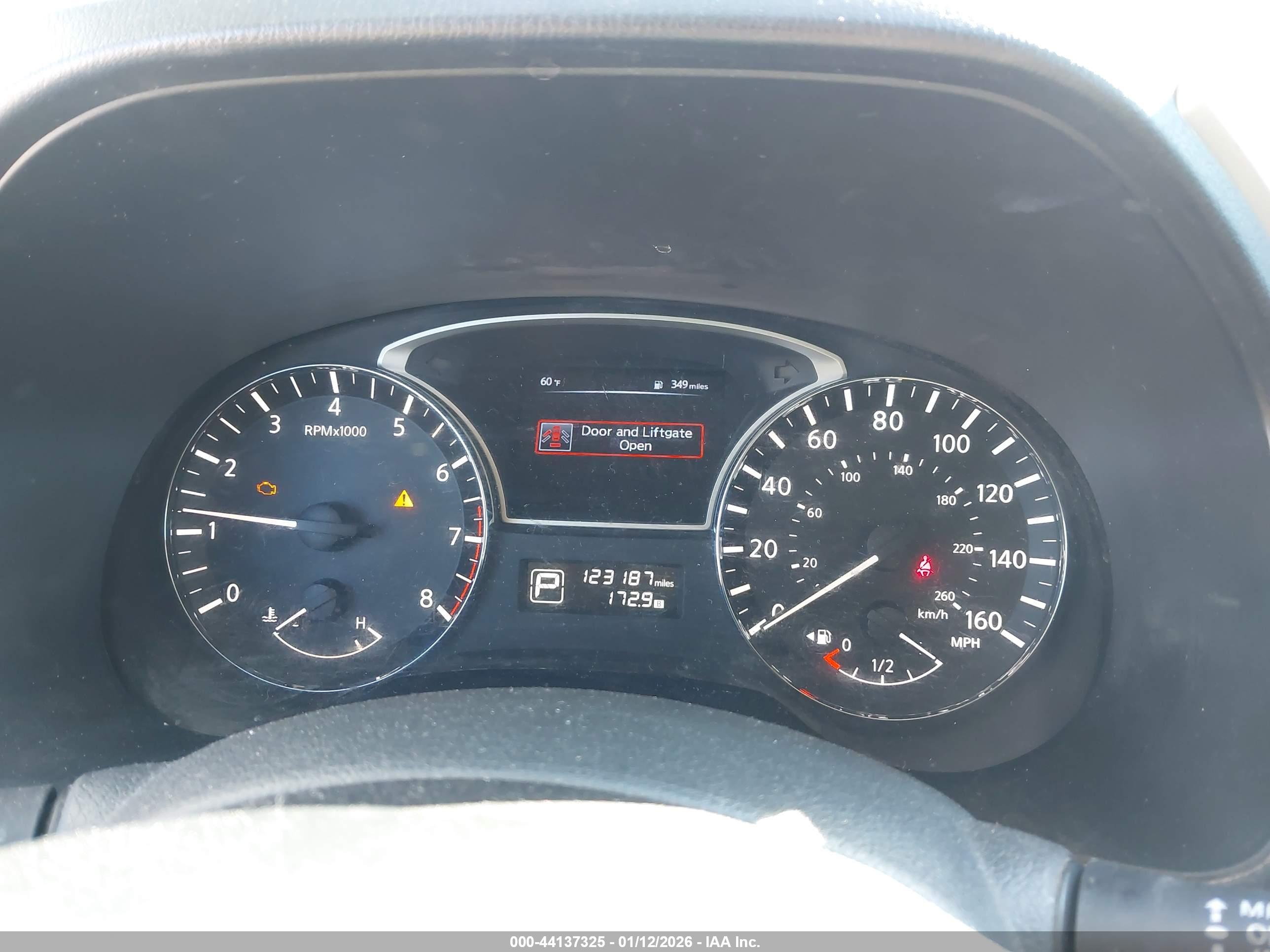 NISSAN PATHFINDER image 7