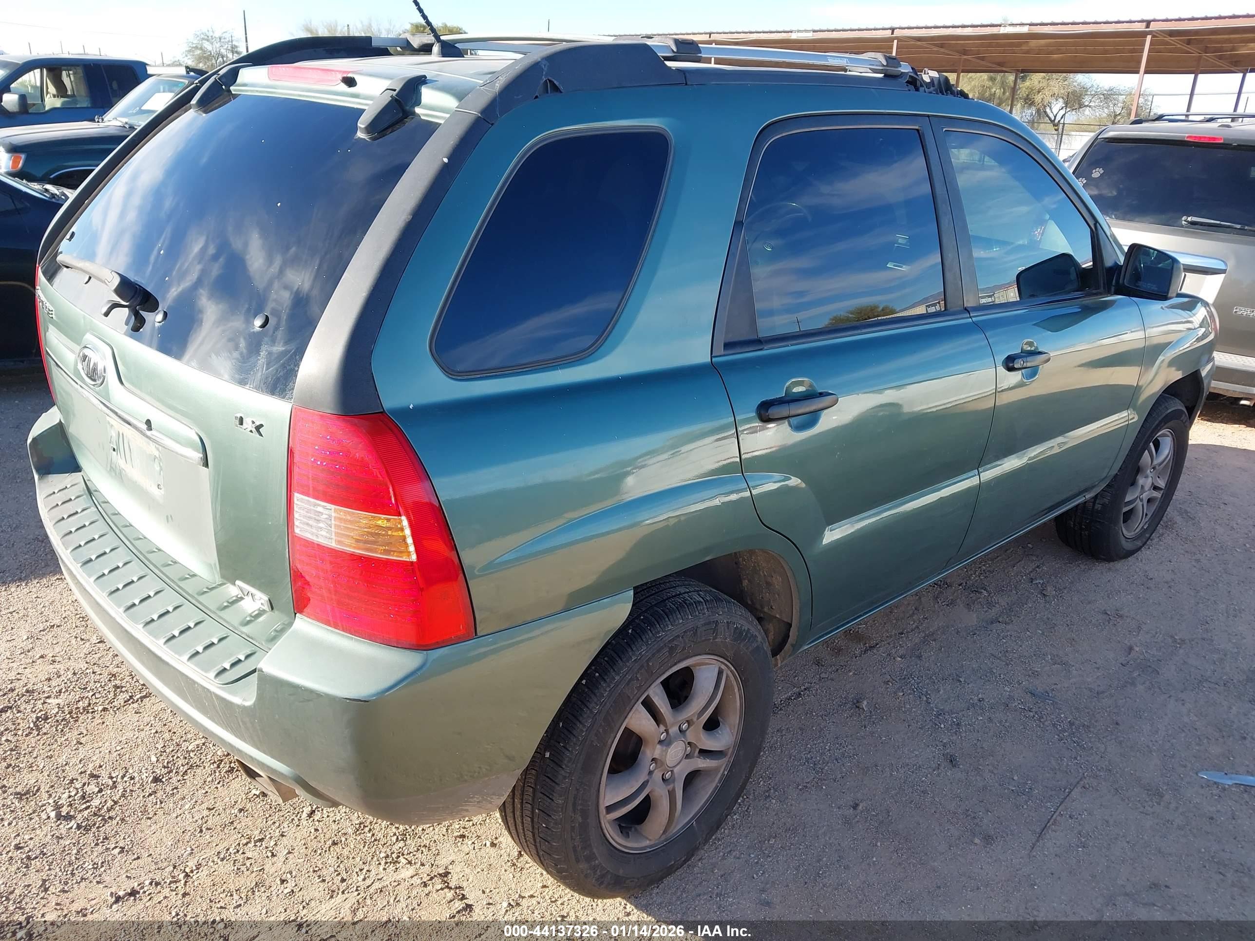 KIA SPORTAGE image 4