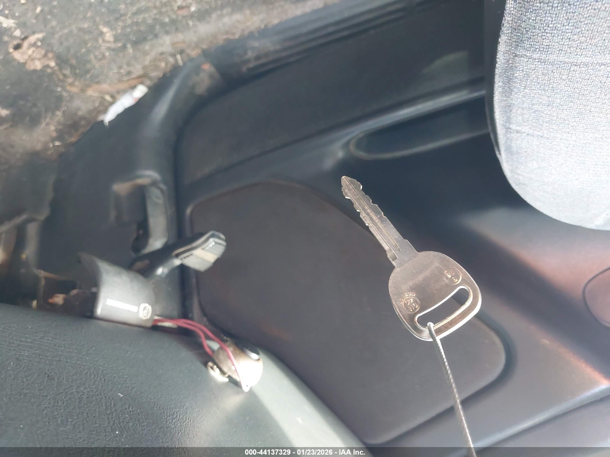 GMC SIERRA image 11