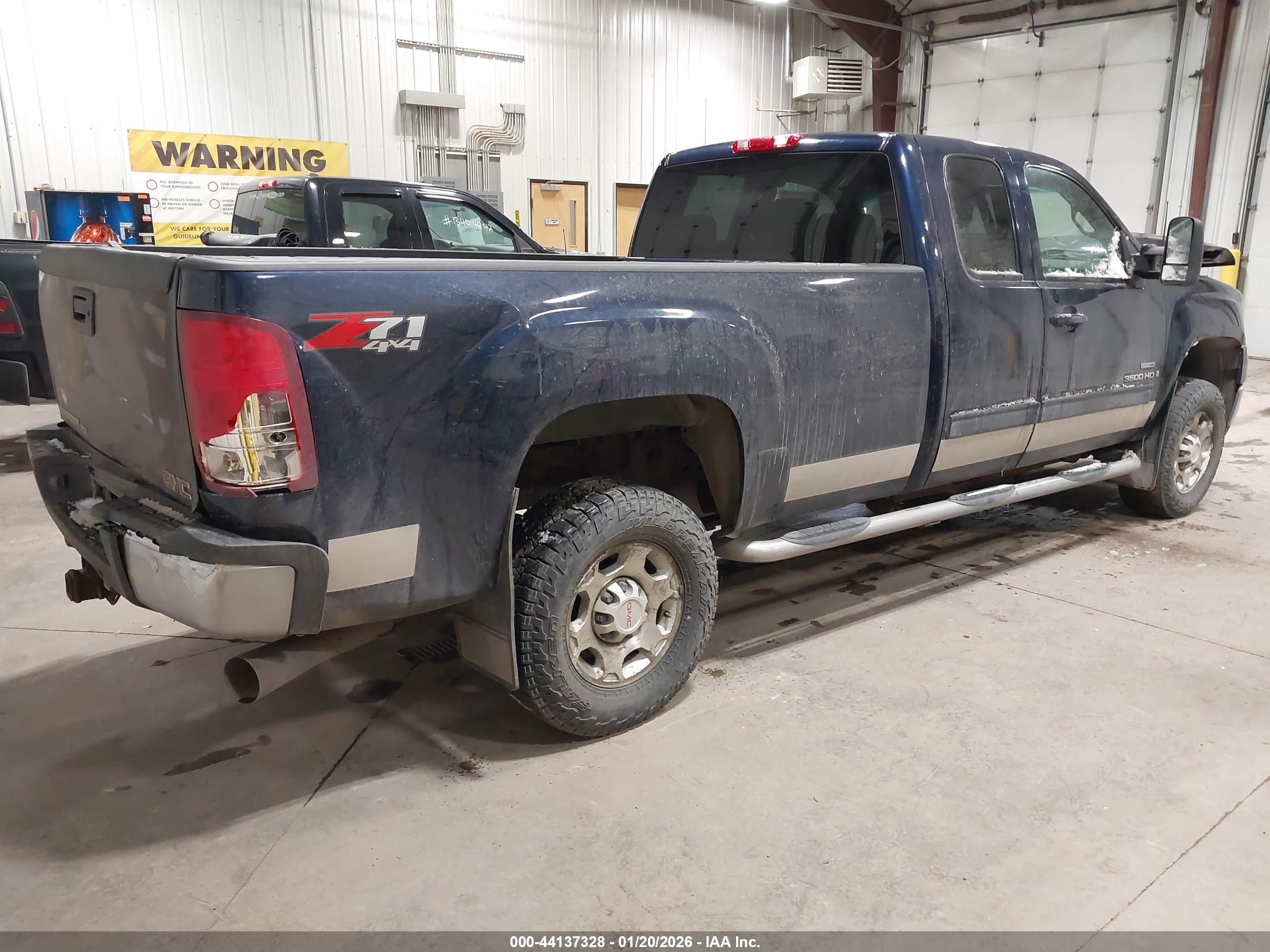 GMC SIERRA image 4
