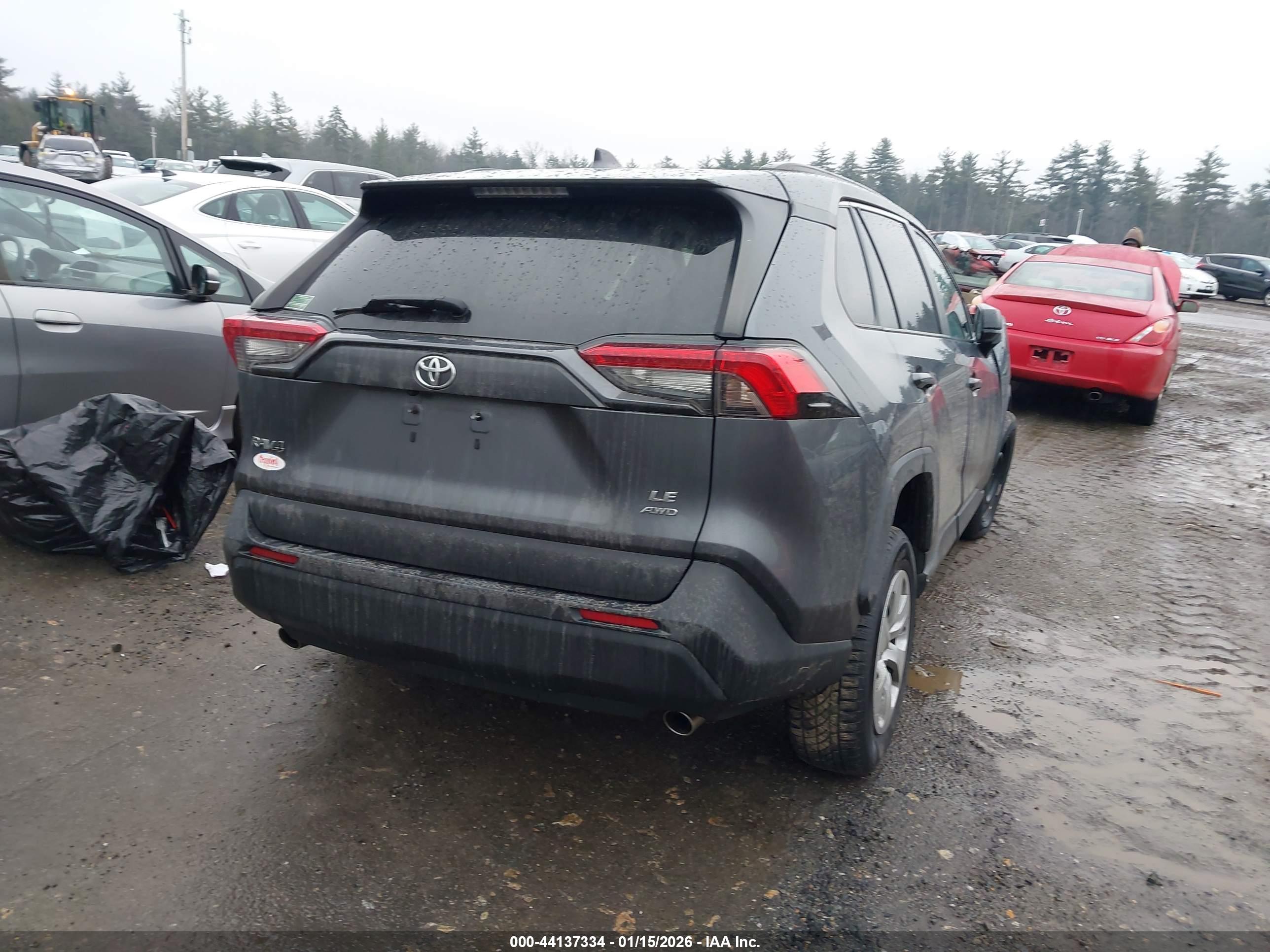 TOYOTA RAV4 image 4