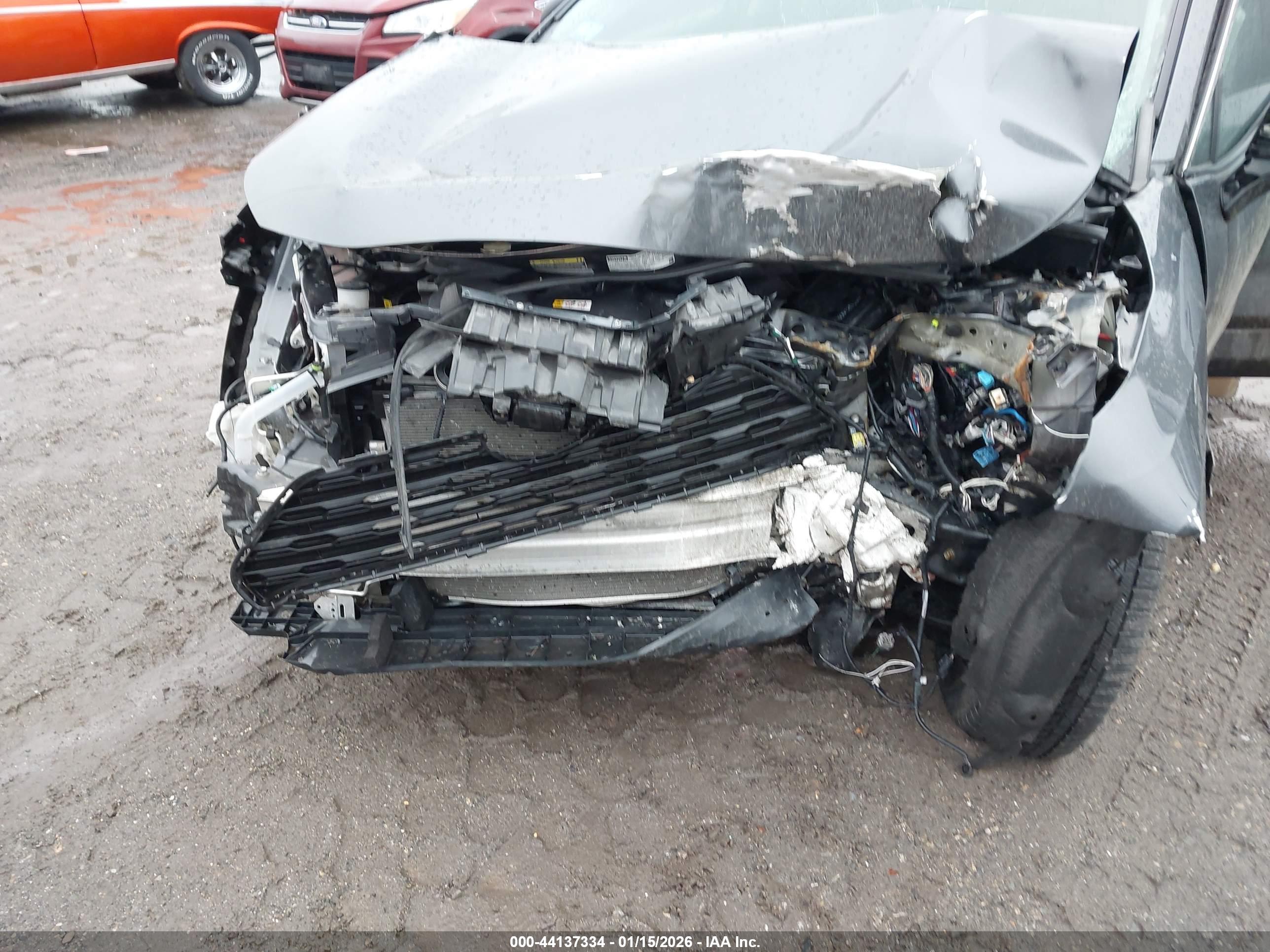 TOYOTA RAV4 image 6