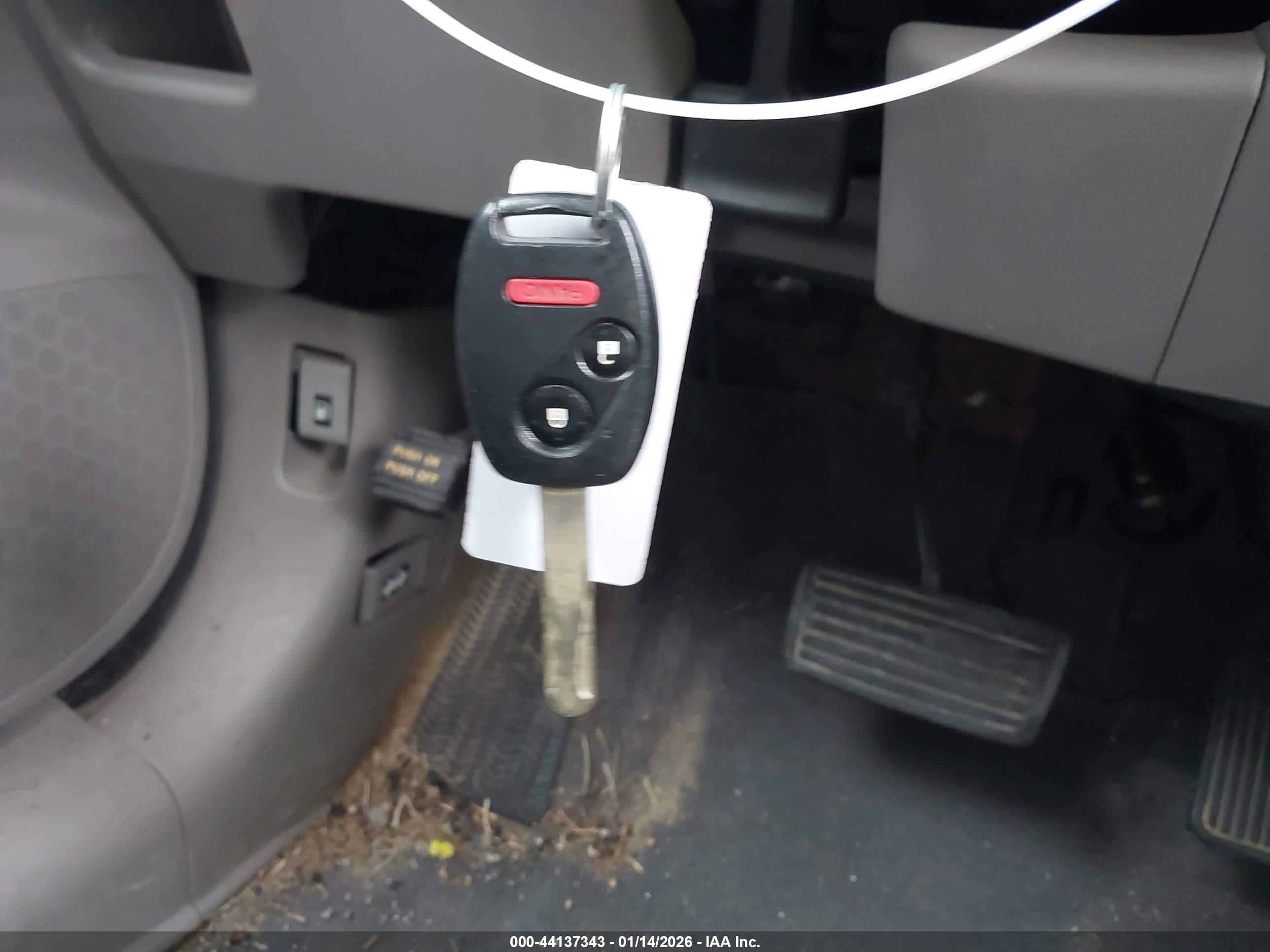 HONDA CR-V image 11
