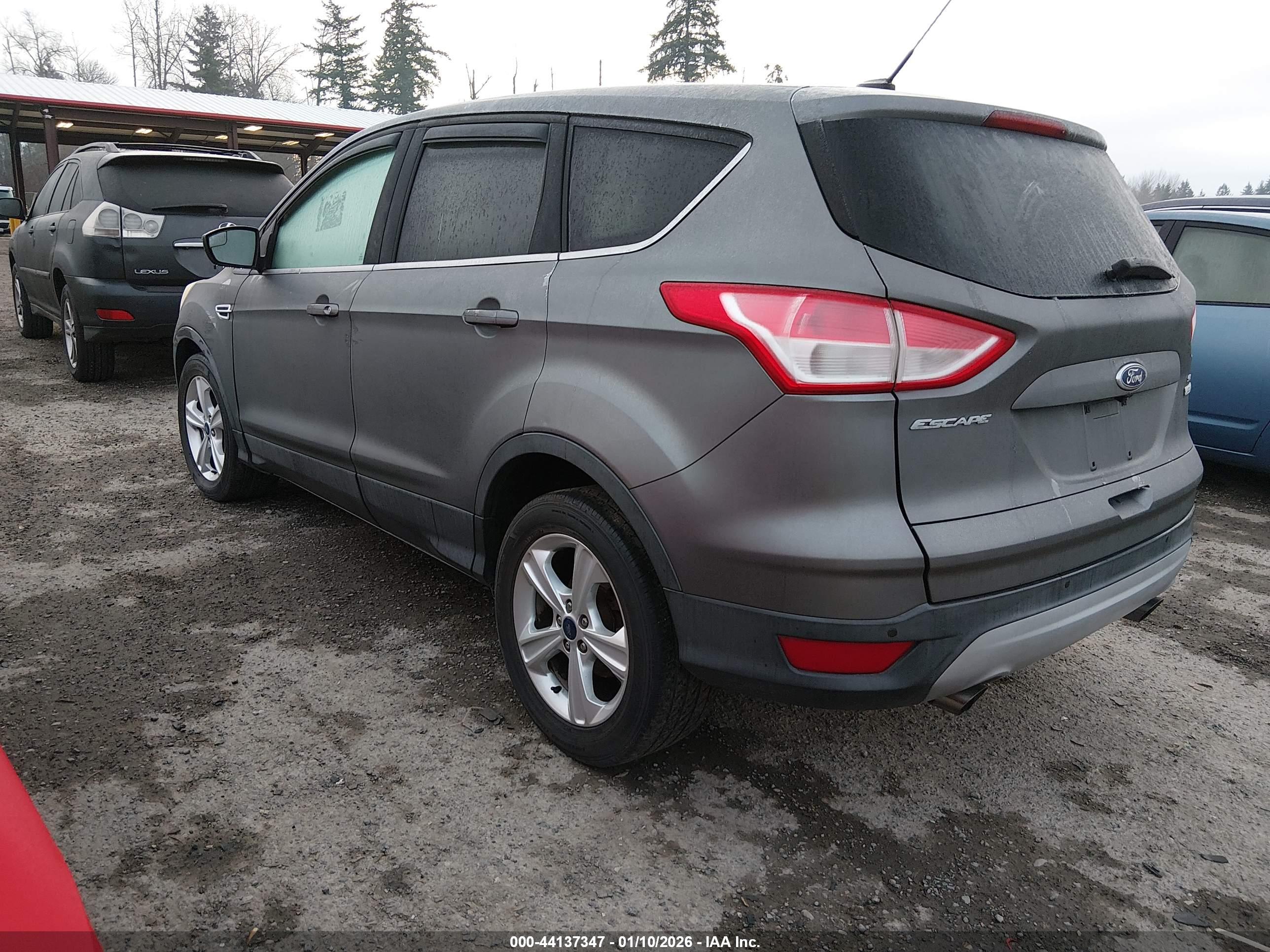 FORD ESCAPE image 3