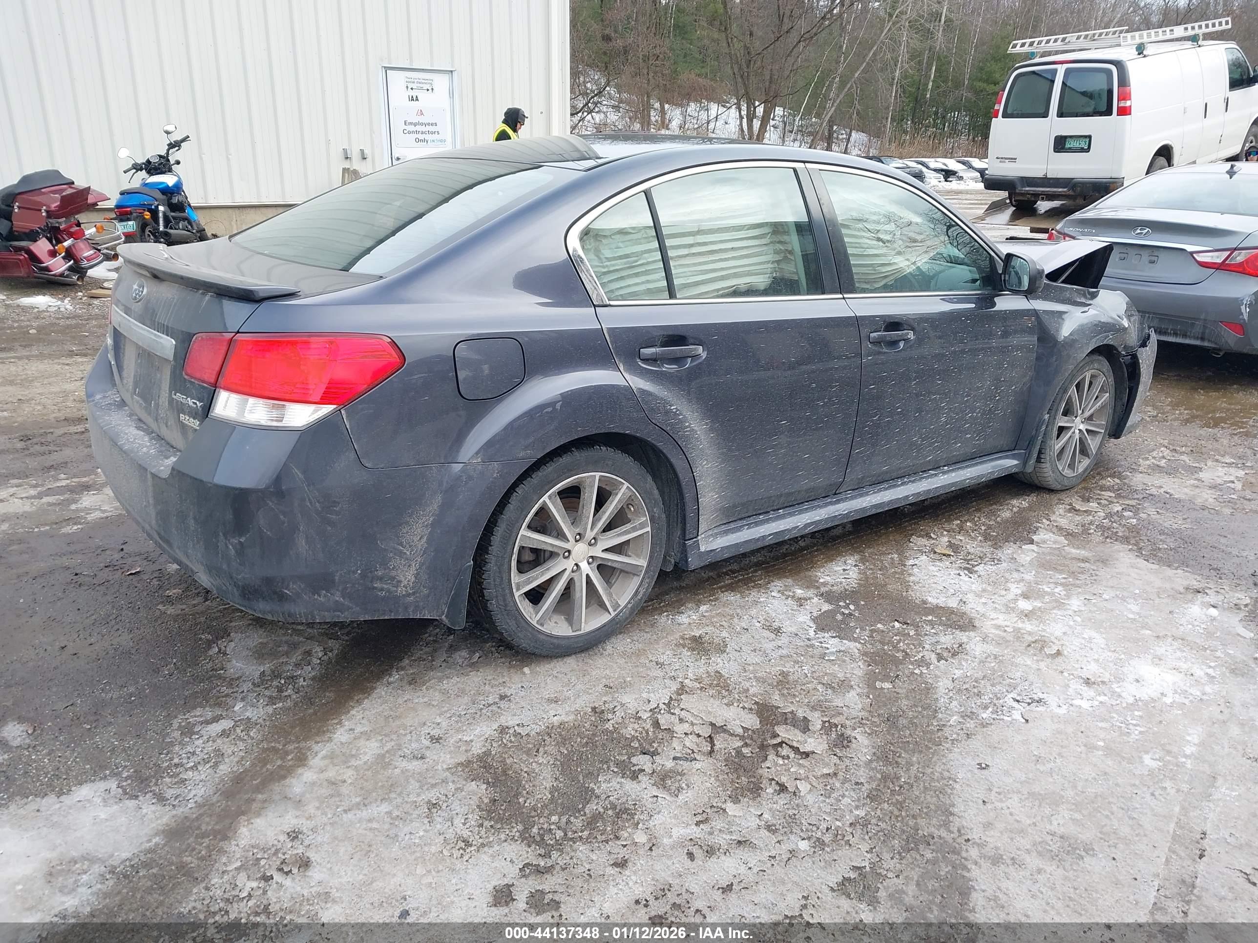 SUBARU LEGACY image 4