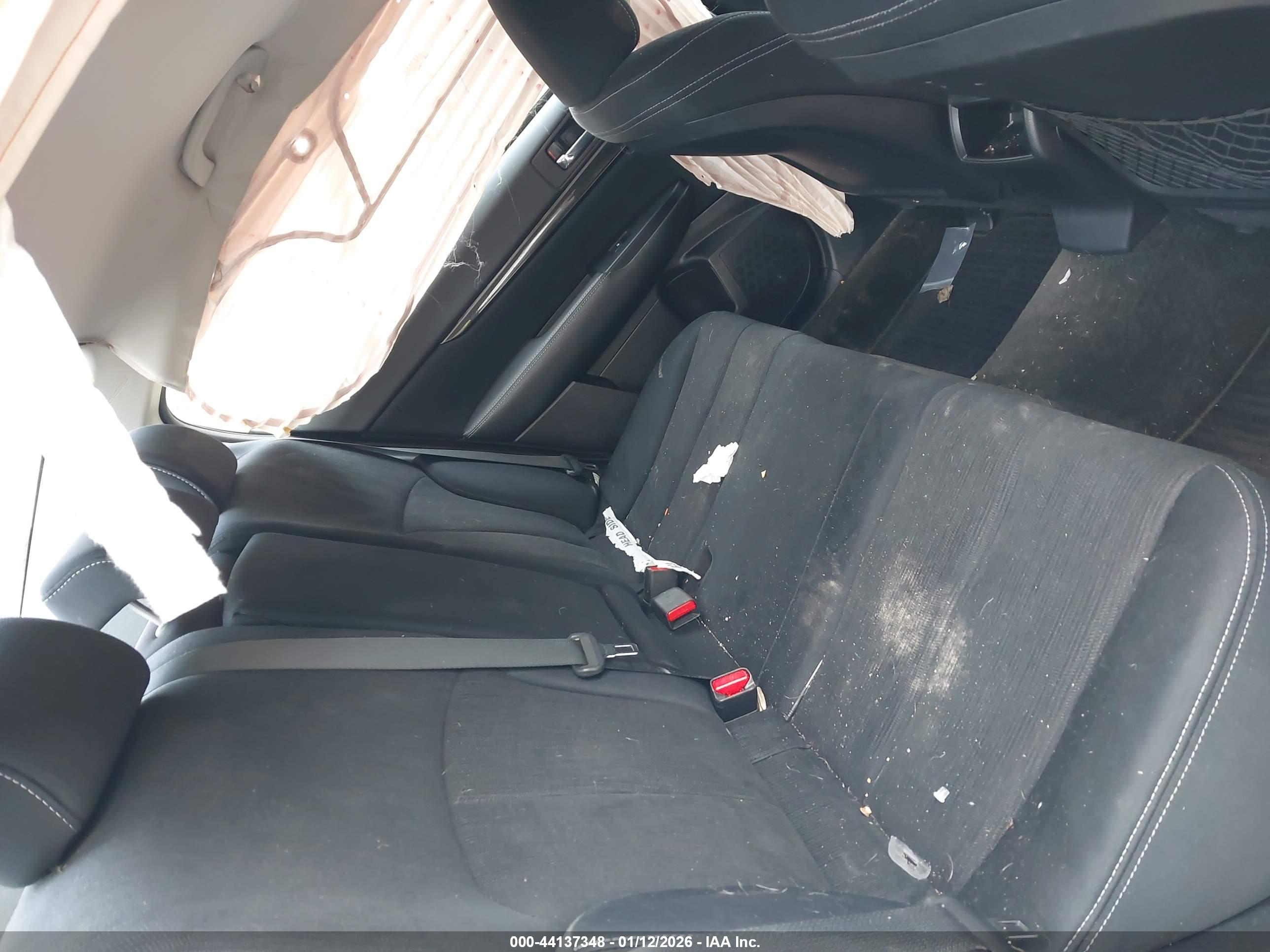 SUBARU LEGACY image 8