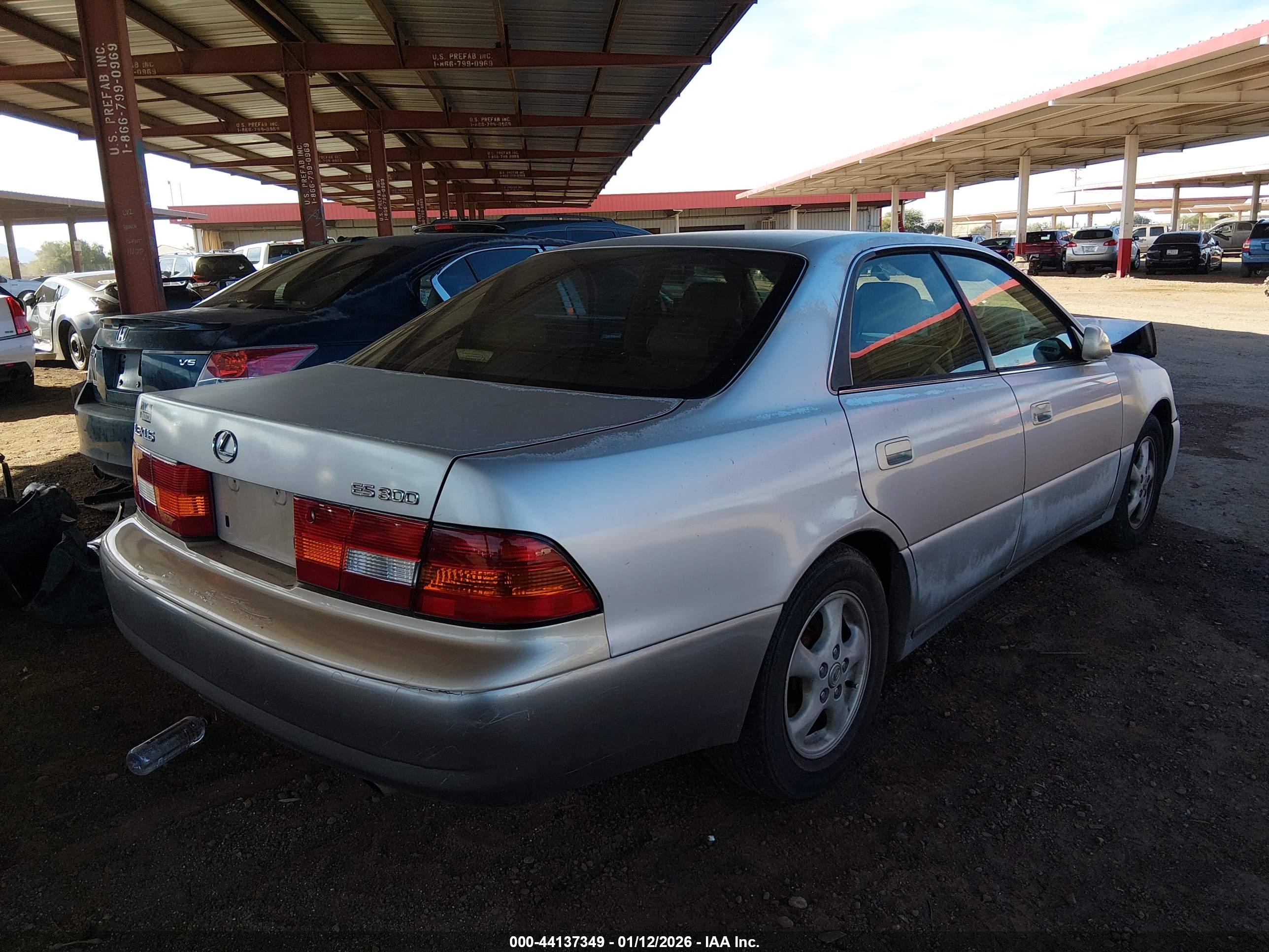 LEXUS ES image 4