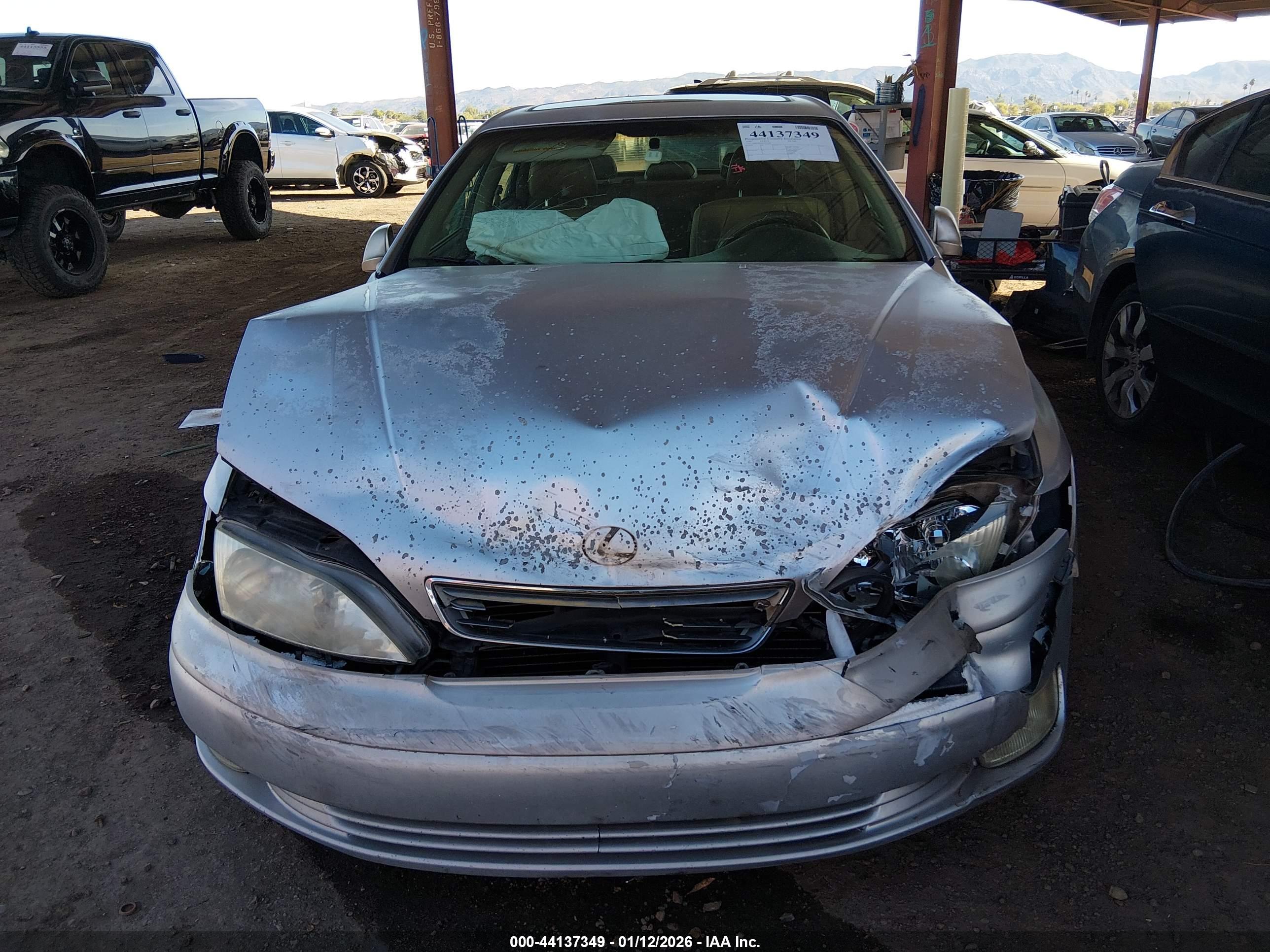 LEXUS ES image 6