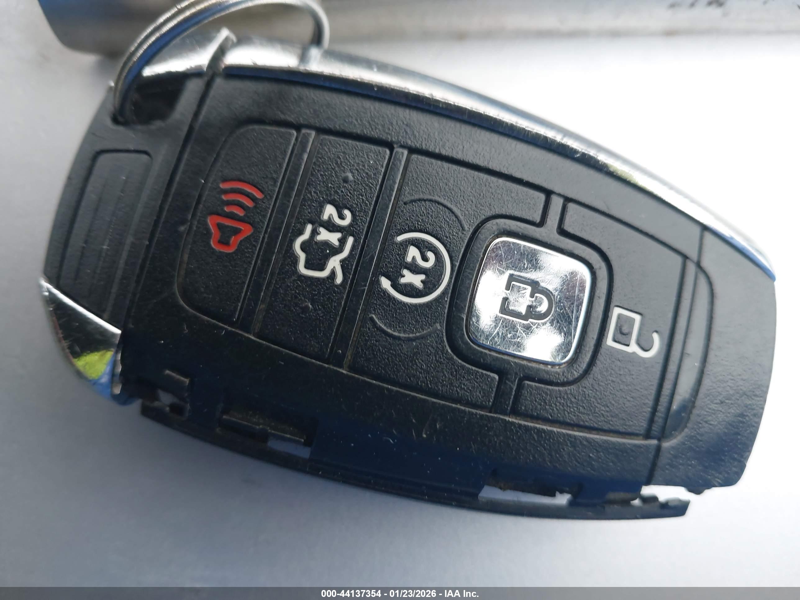 LINCOLN MKC image 11