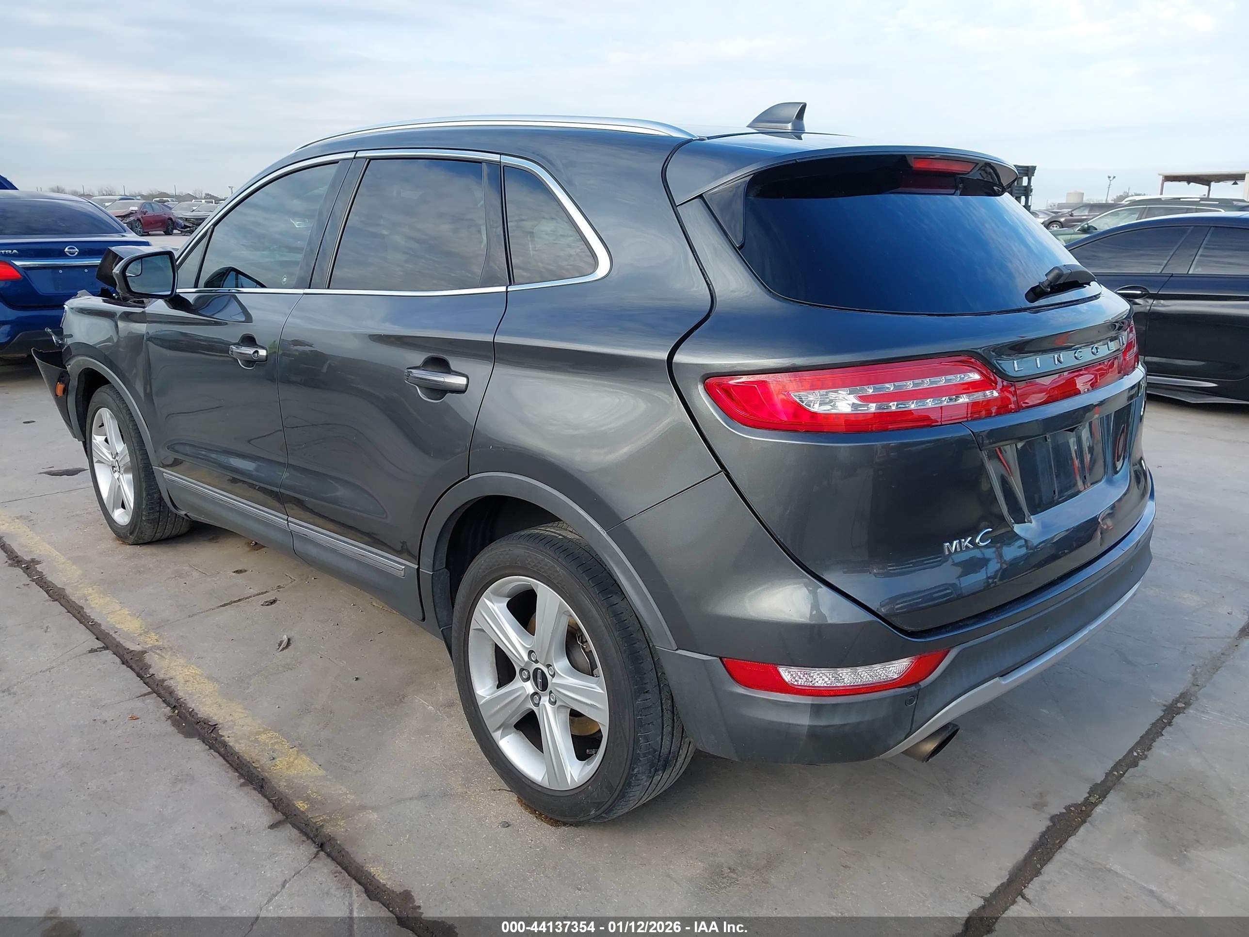 LINCOLN MKC image 3