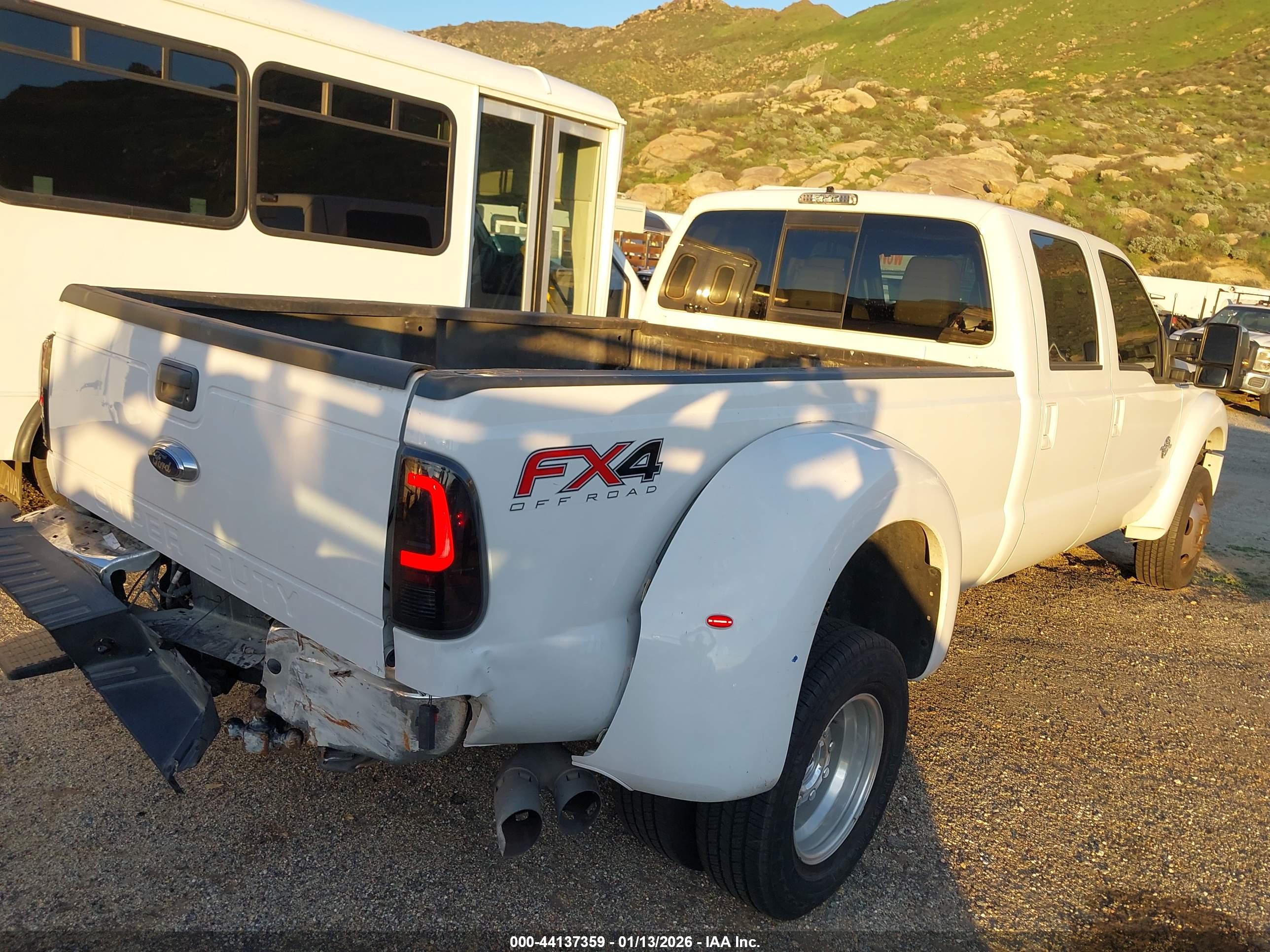 FORD F-450 image 4