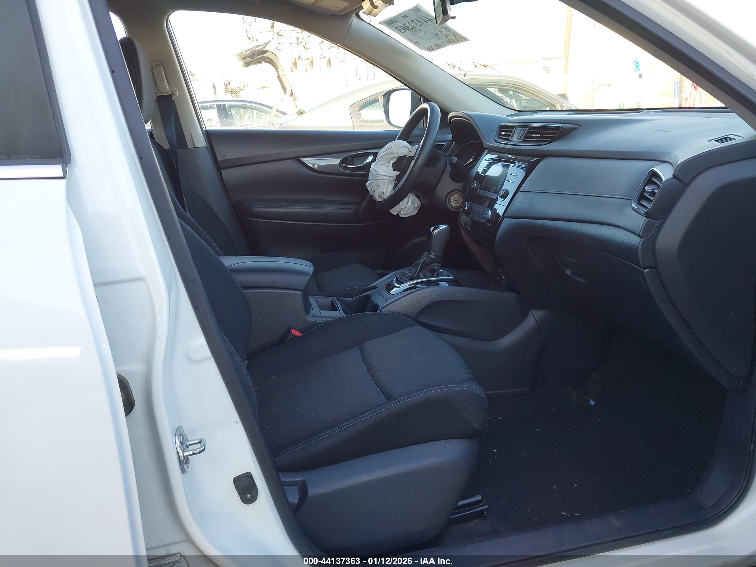 NISSAN ROGUE image 5