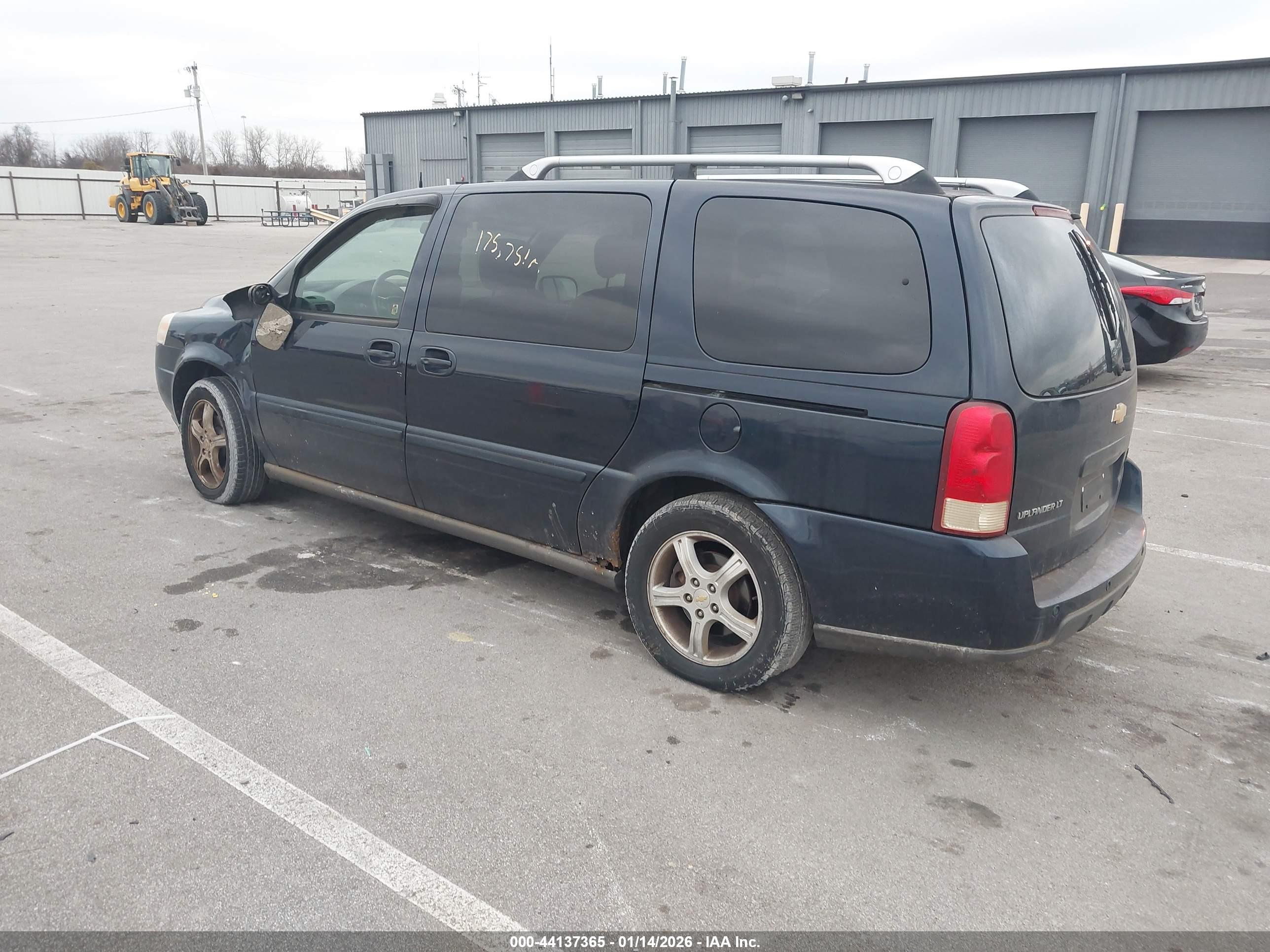 CHEVROLET UPLANDER image 3