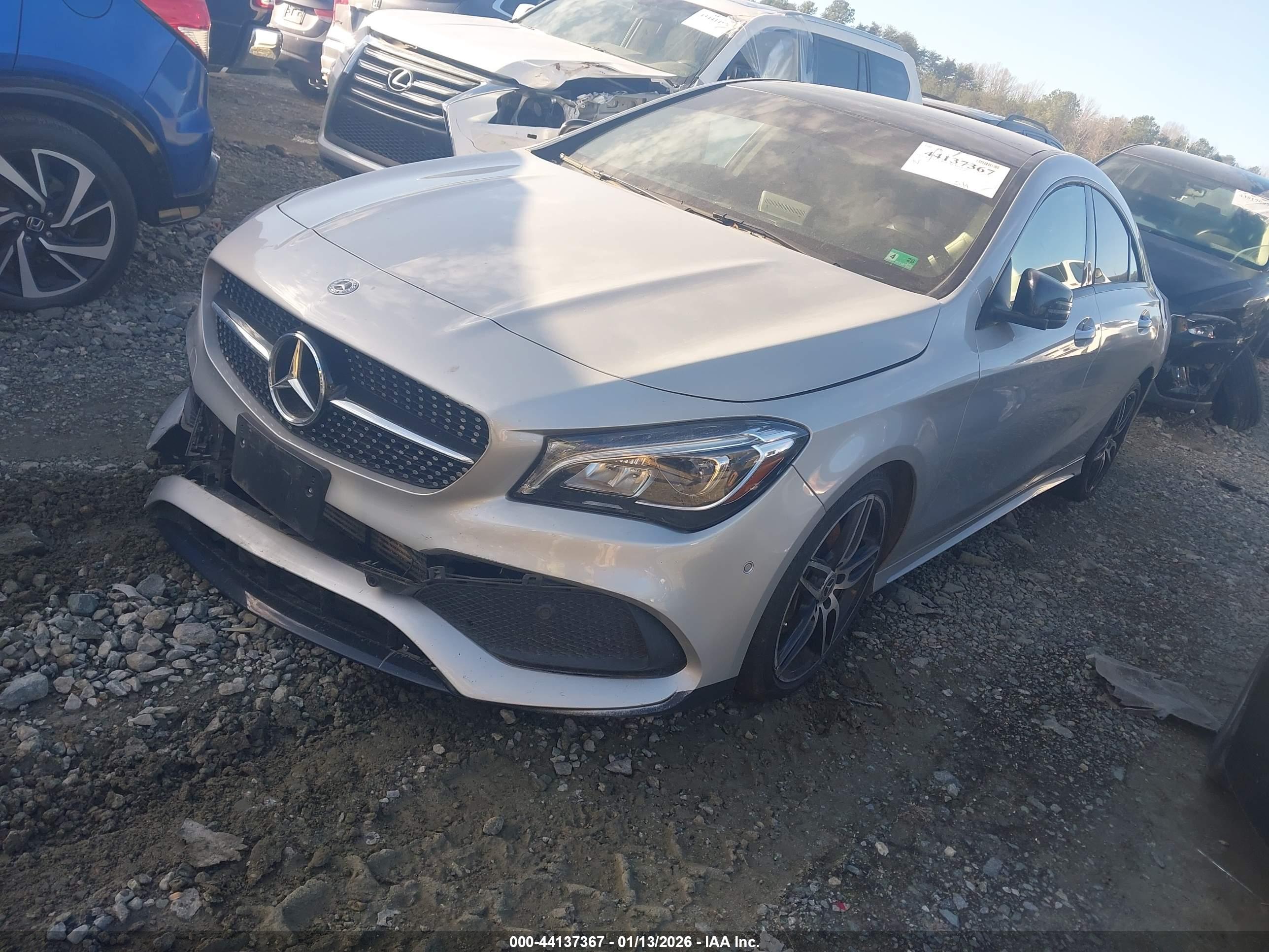 MERCEDES-BENZ CLA image 2