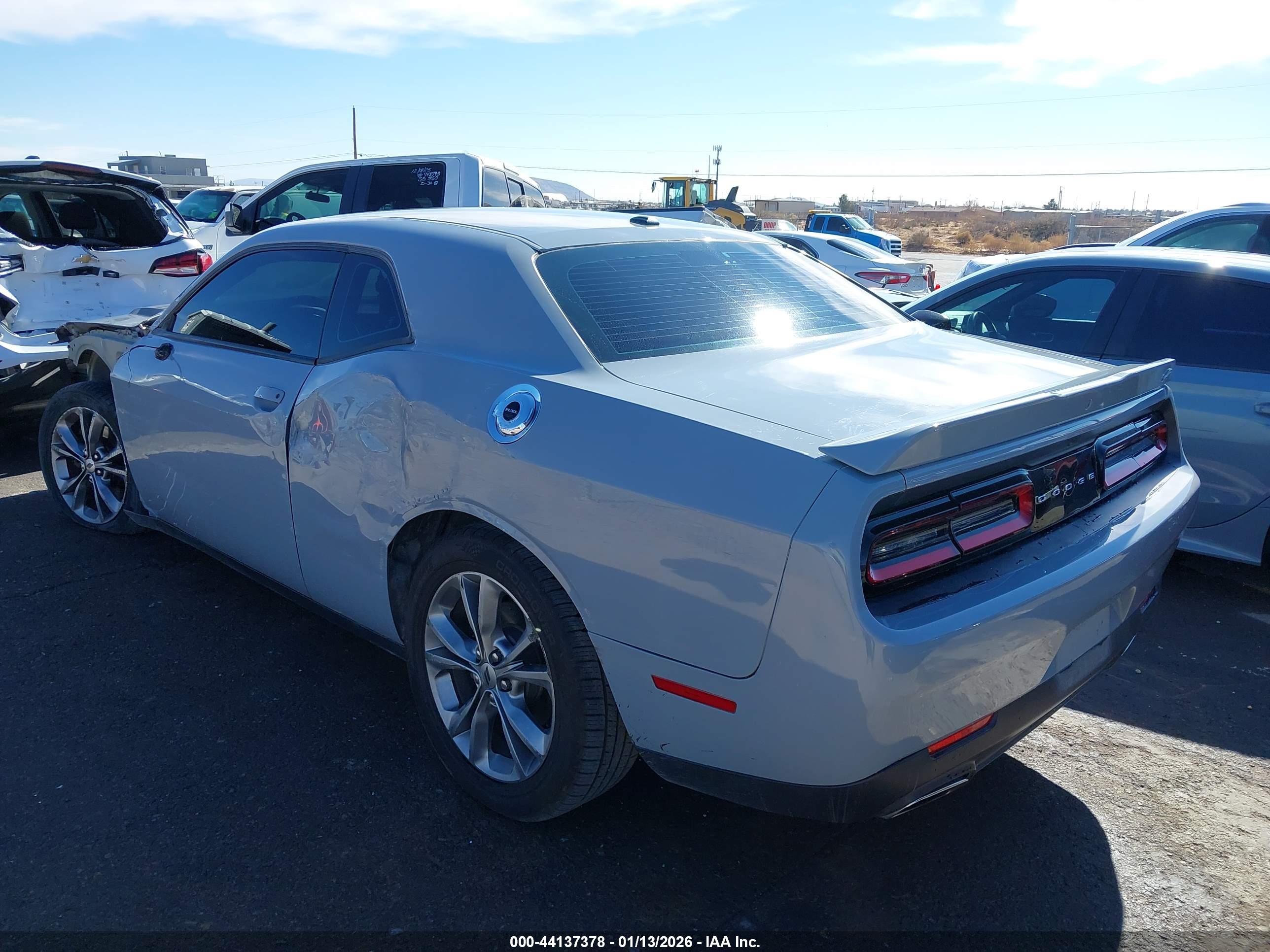 DODGE CHALLENGER image 3