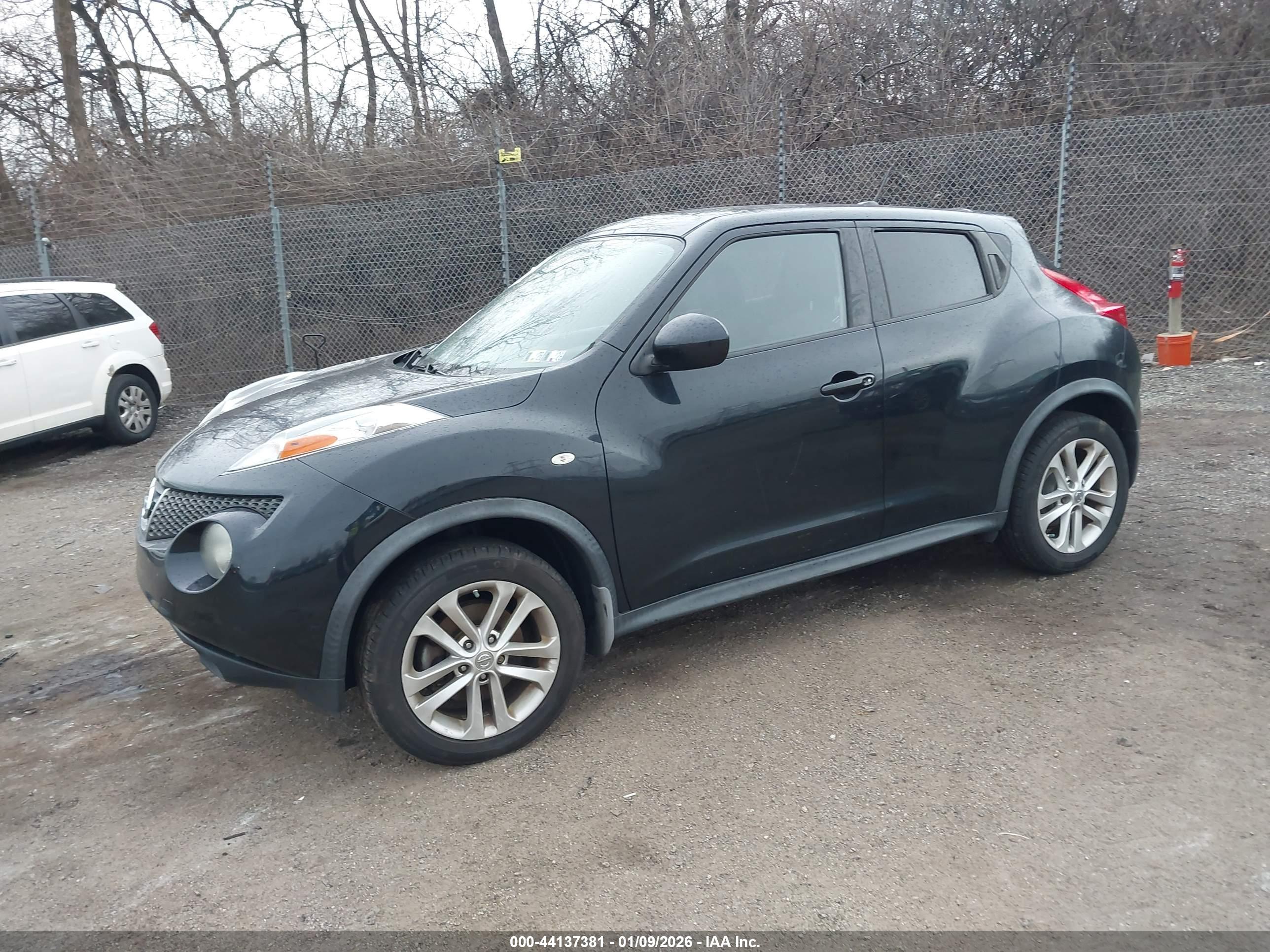 NISSAN JUKE image 2