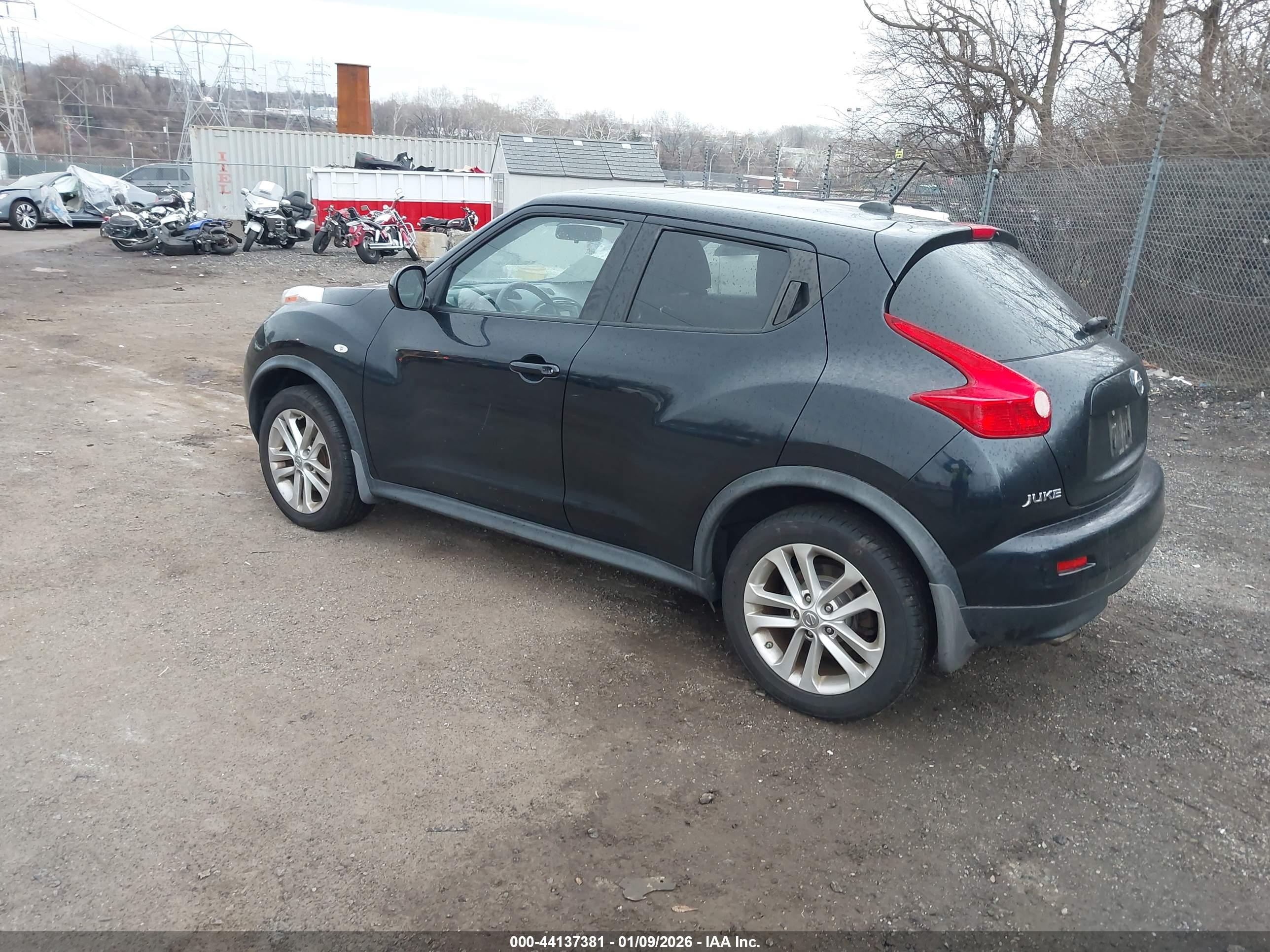 NISSAN JUKE image 3