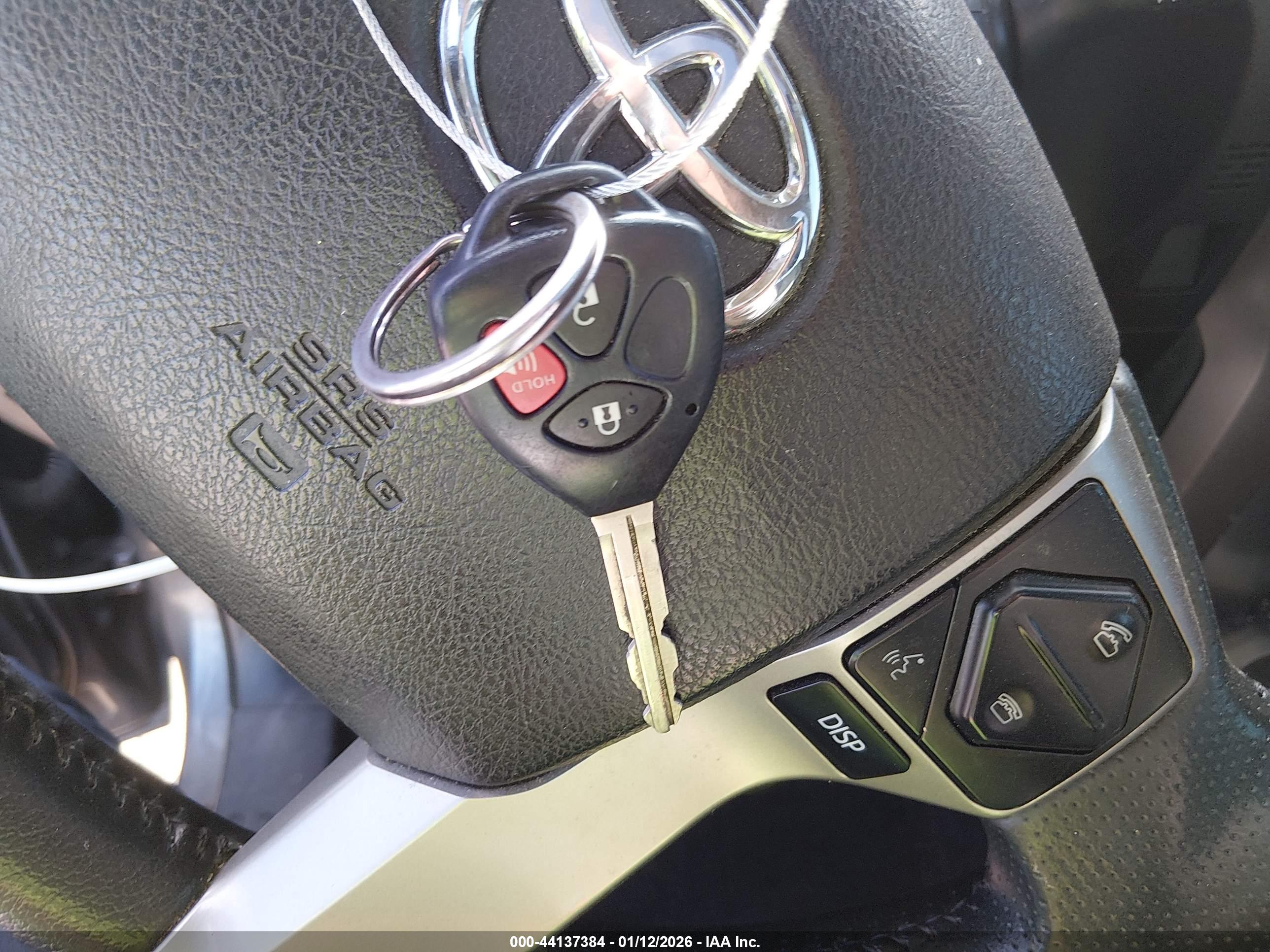 TOYOTA 4RUNNER image 11