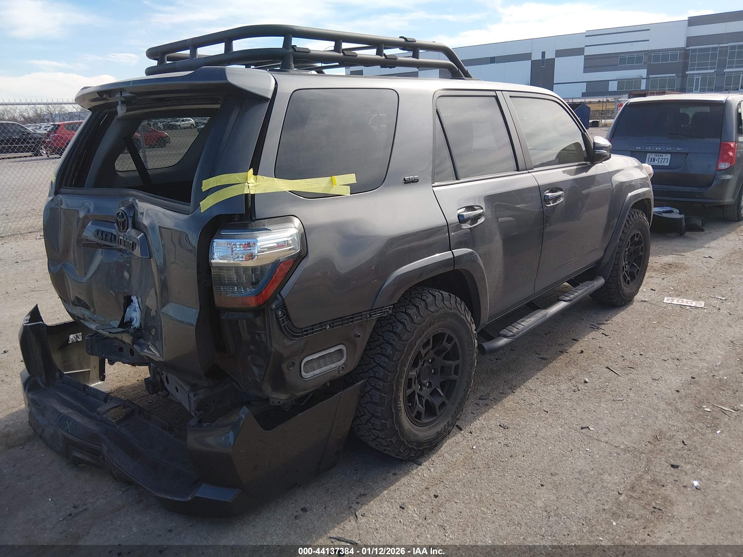 TOYOTA 4RUNNER image 4