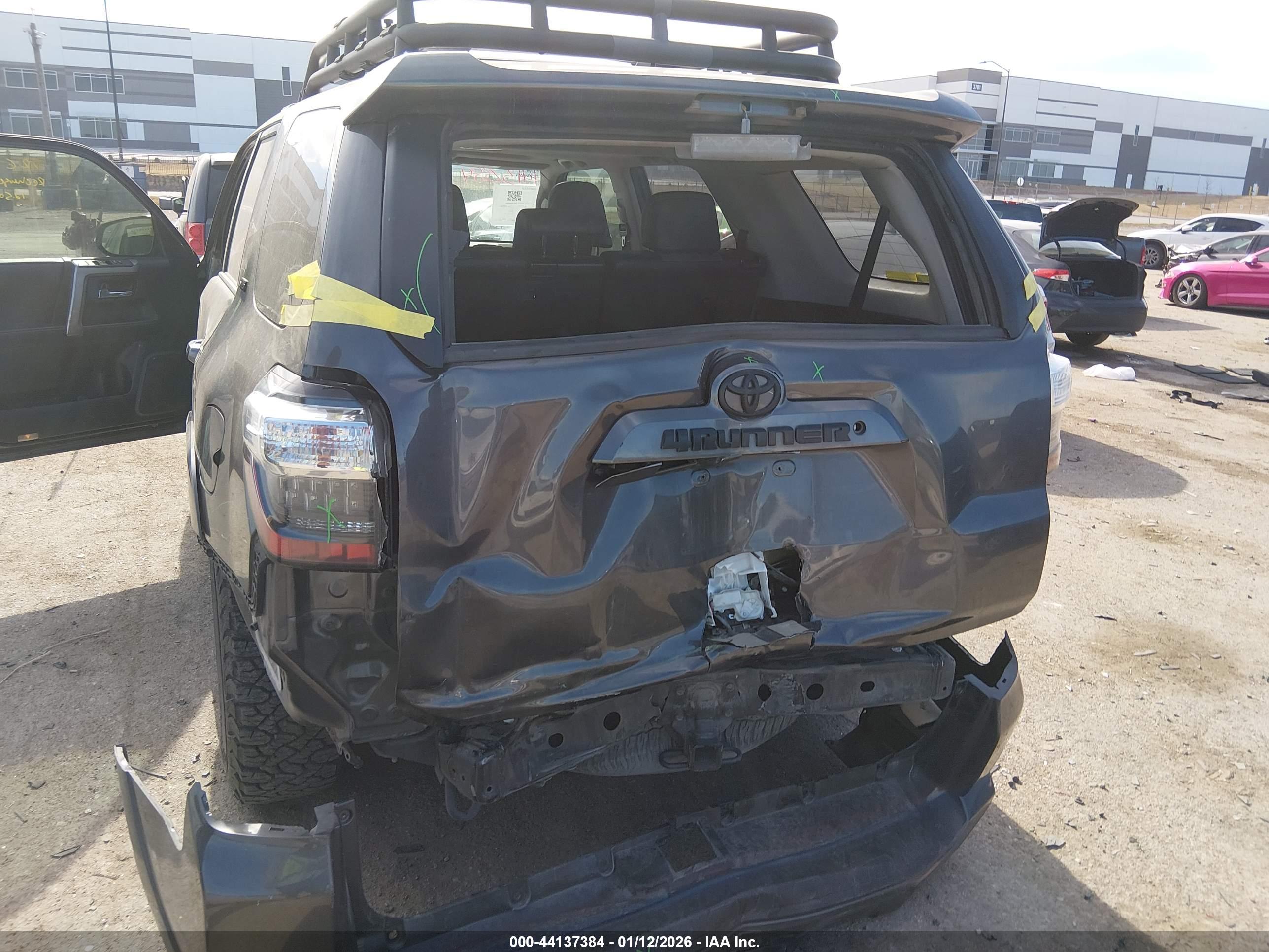 TOYOTA 4RUNNER image 6