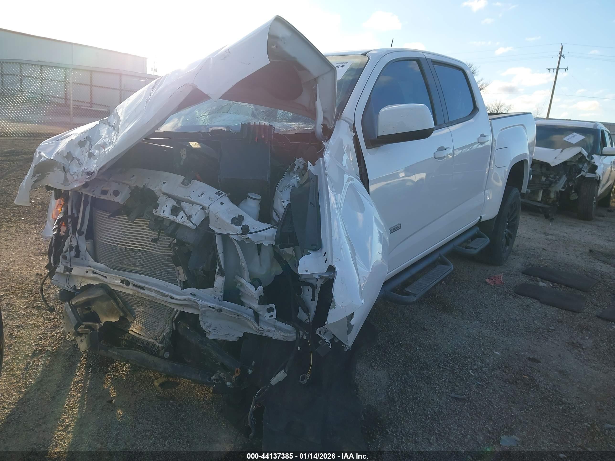 GMC CANYON image 6
