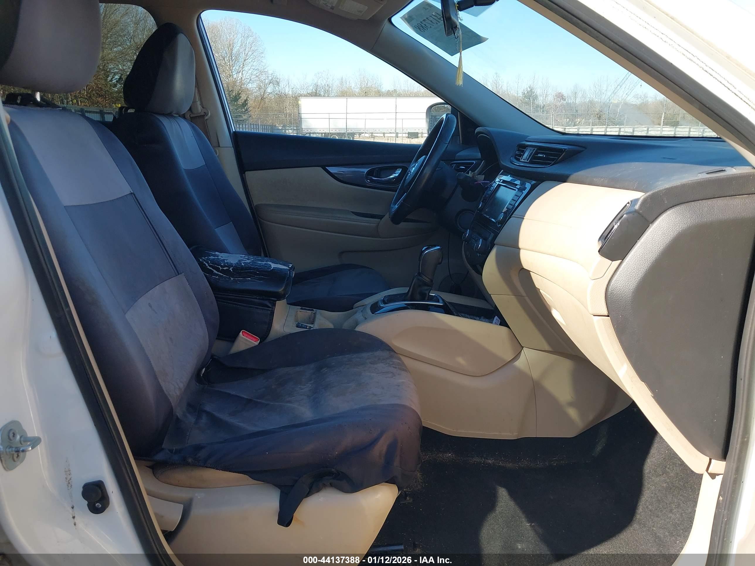 NISSAN ROGUE image 5