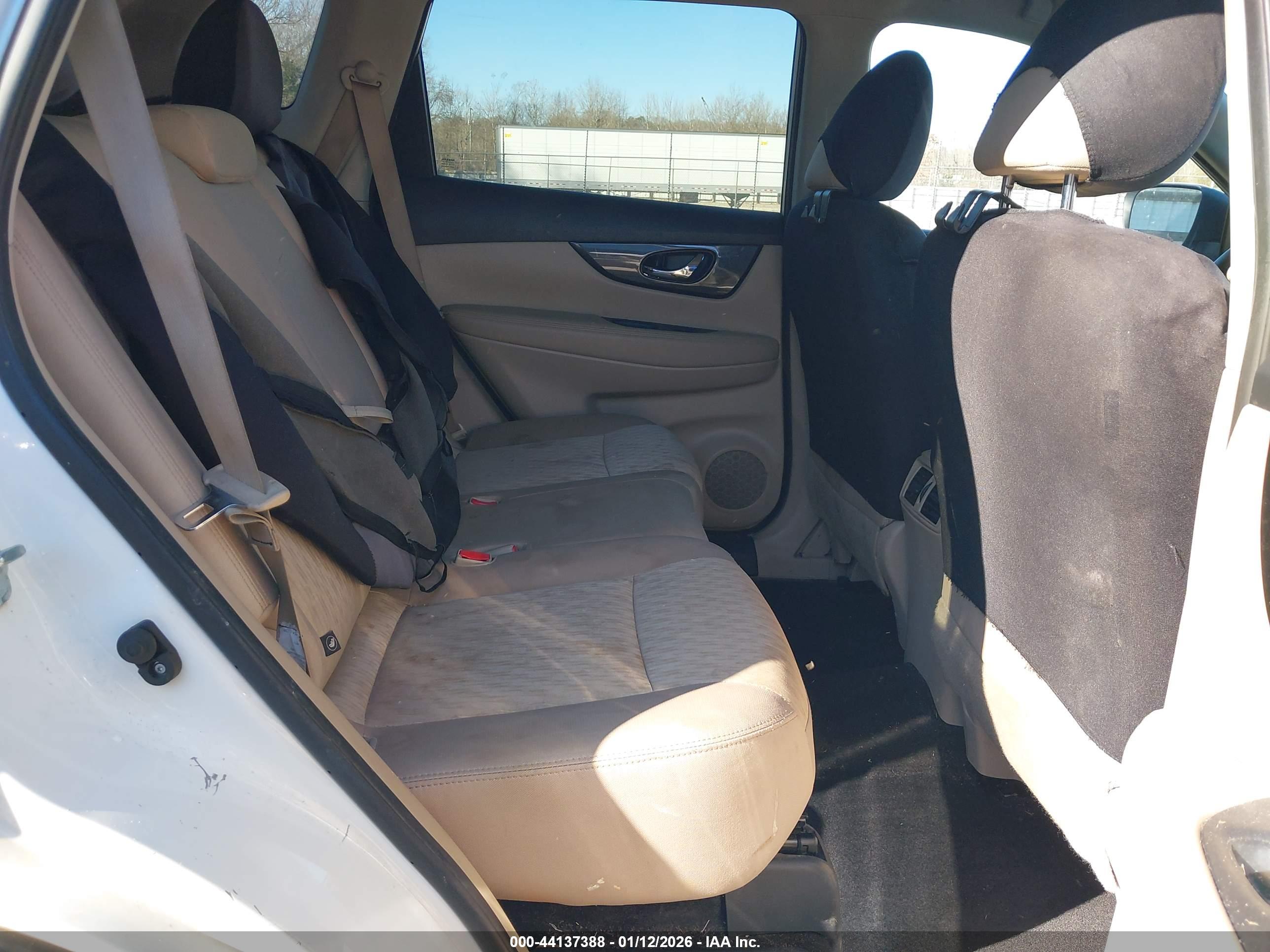 NISSAN ROGUE image 8