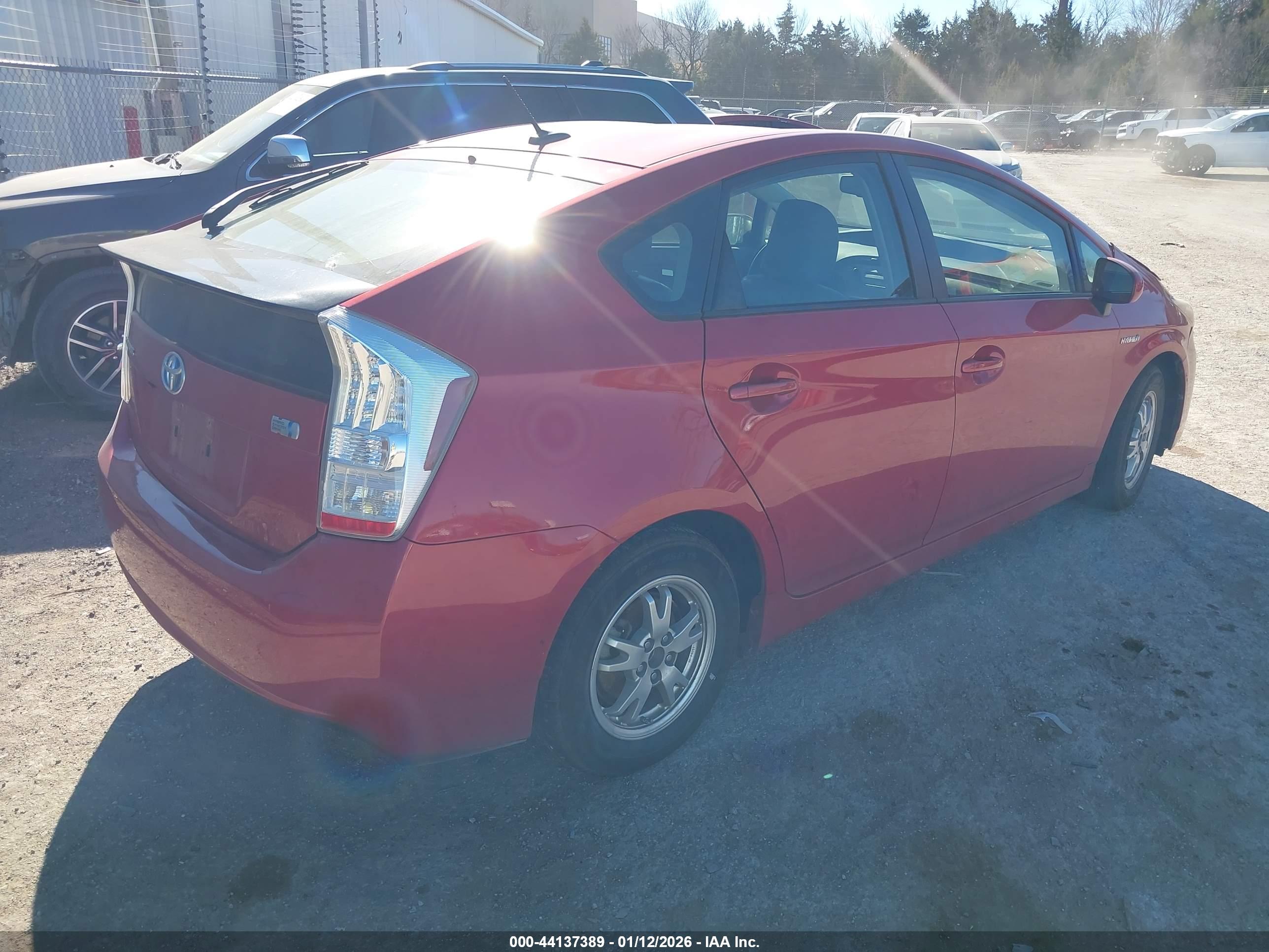 TOYOTA PRIUS image 4