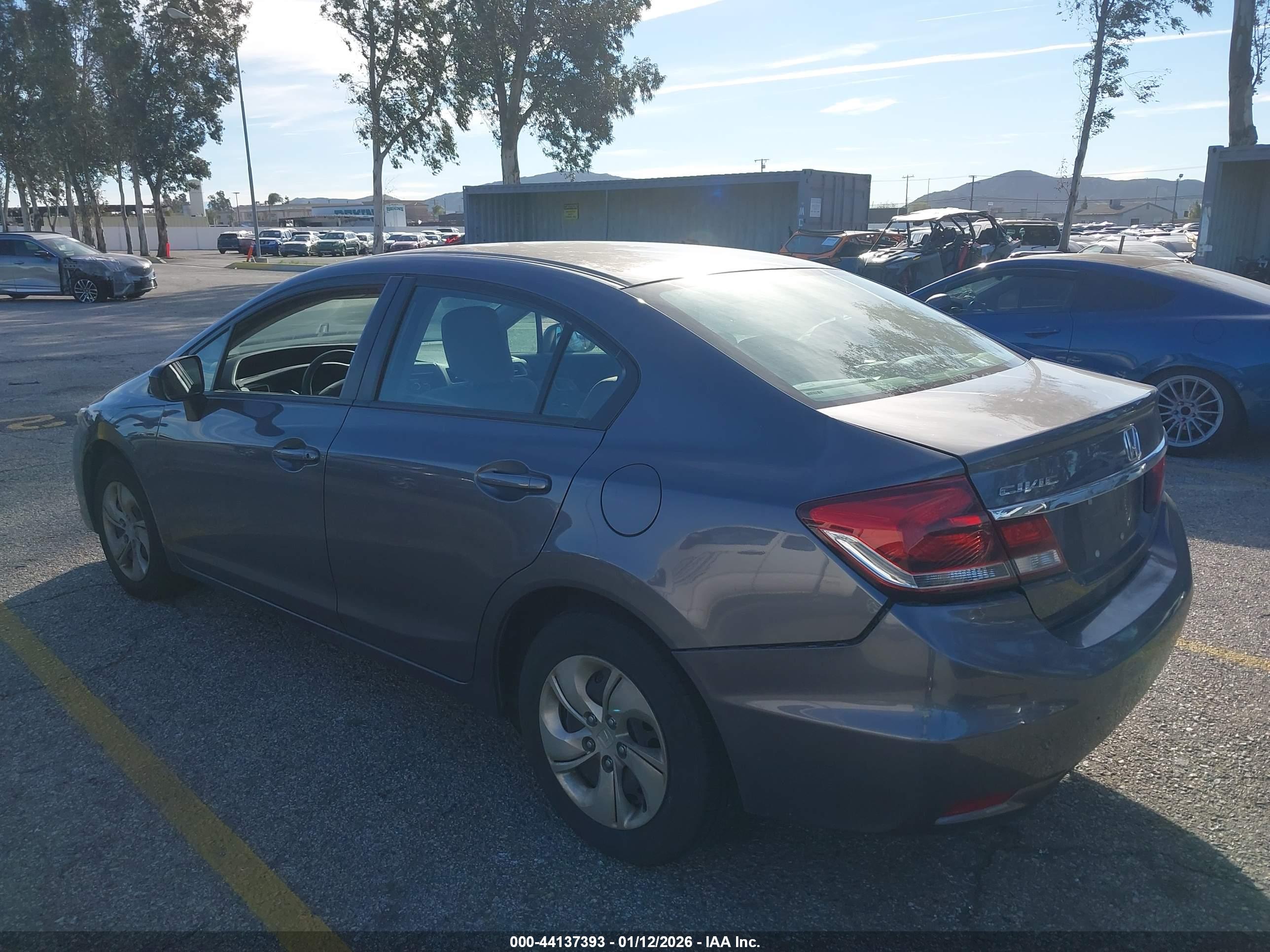 HONDA CIVIC image 3
