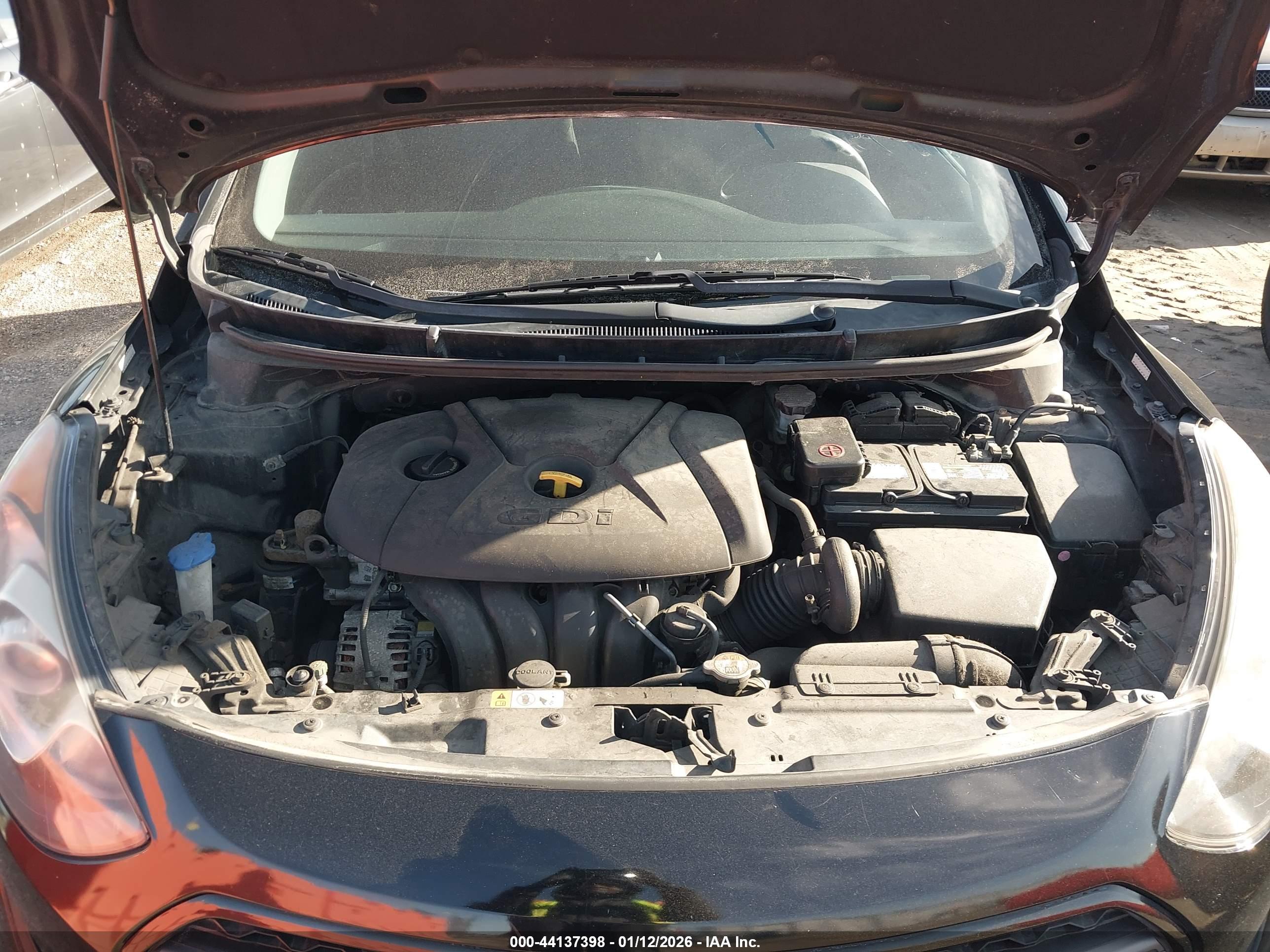 HYUNDAI ELANTRA image 10