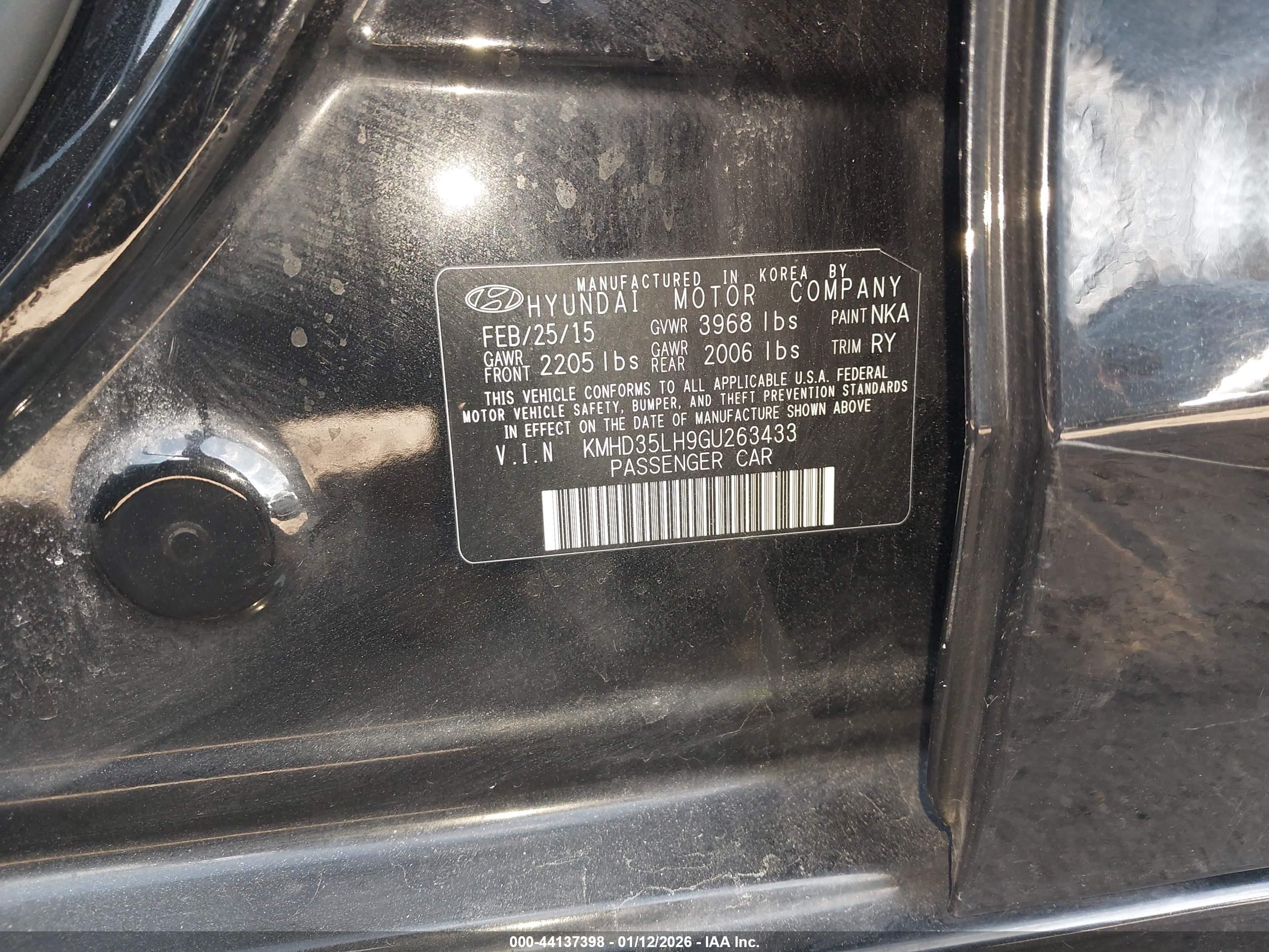 HYUNDAI ELANTRA image 9