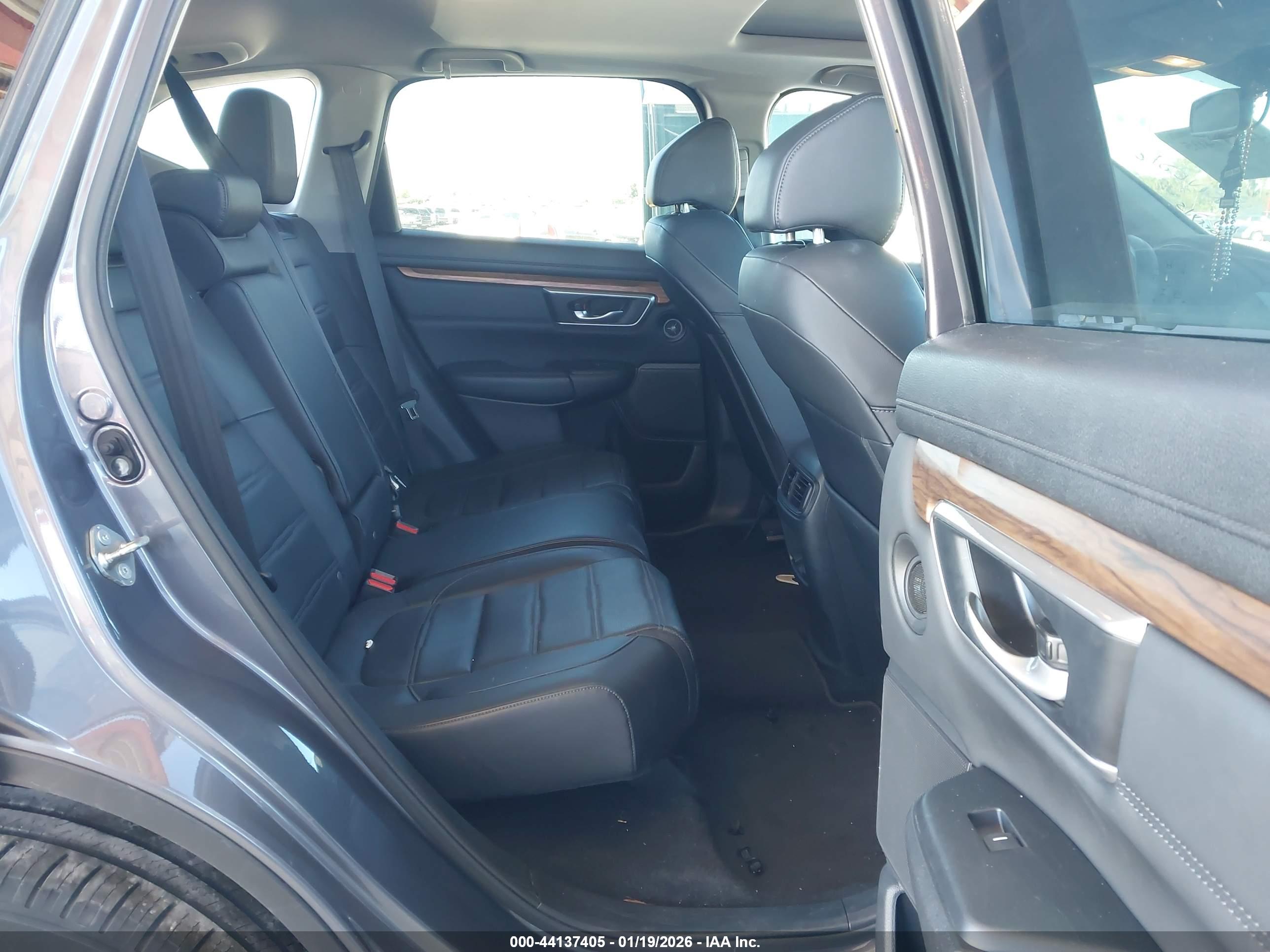 HONDA CR-V image 8